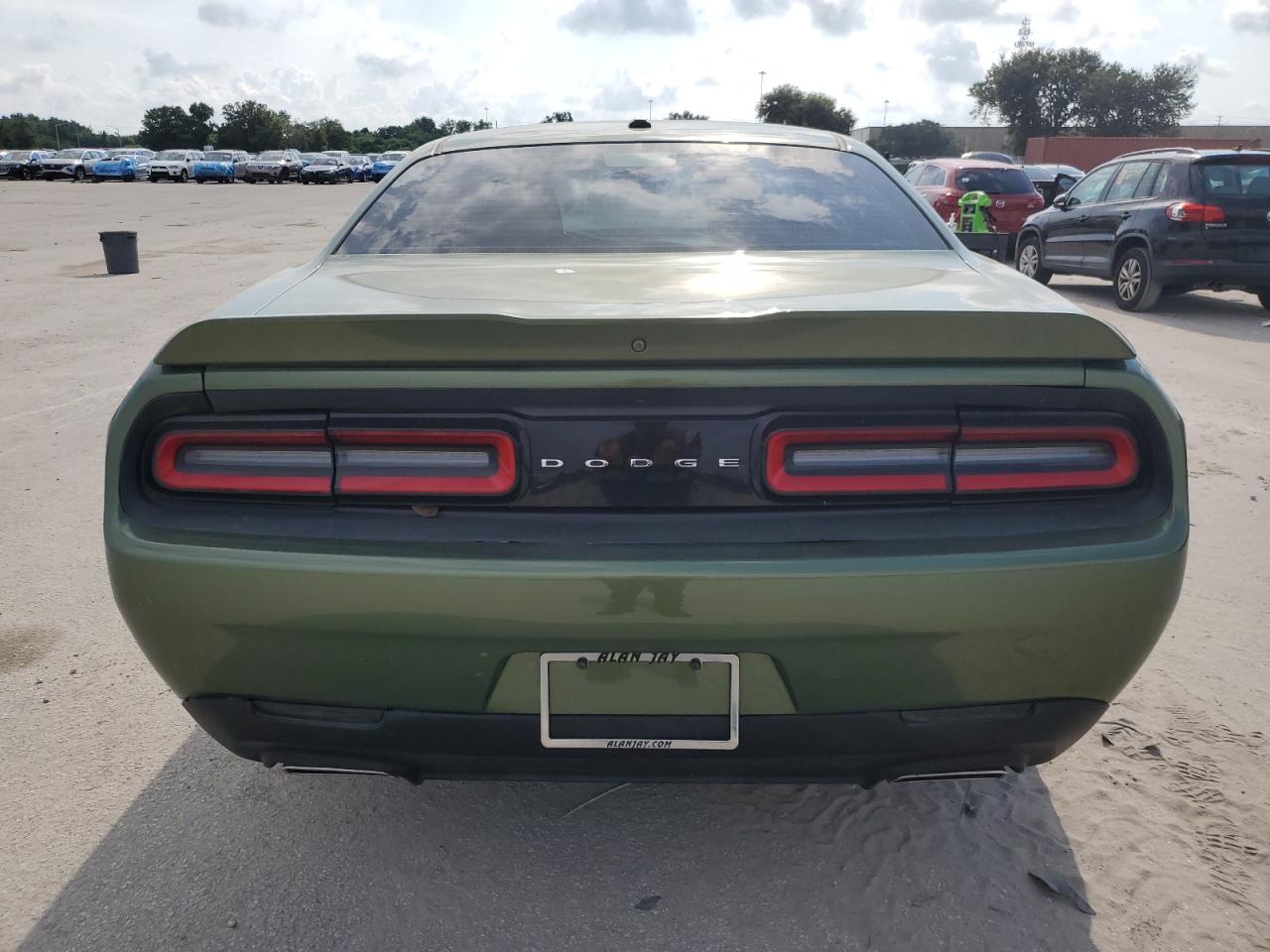 2018 Dodge Challenger Sxt VIN: 2C3CDZAGXJH339058 Lot: 66667174