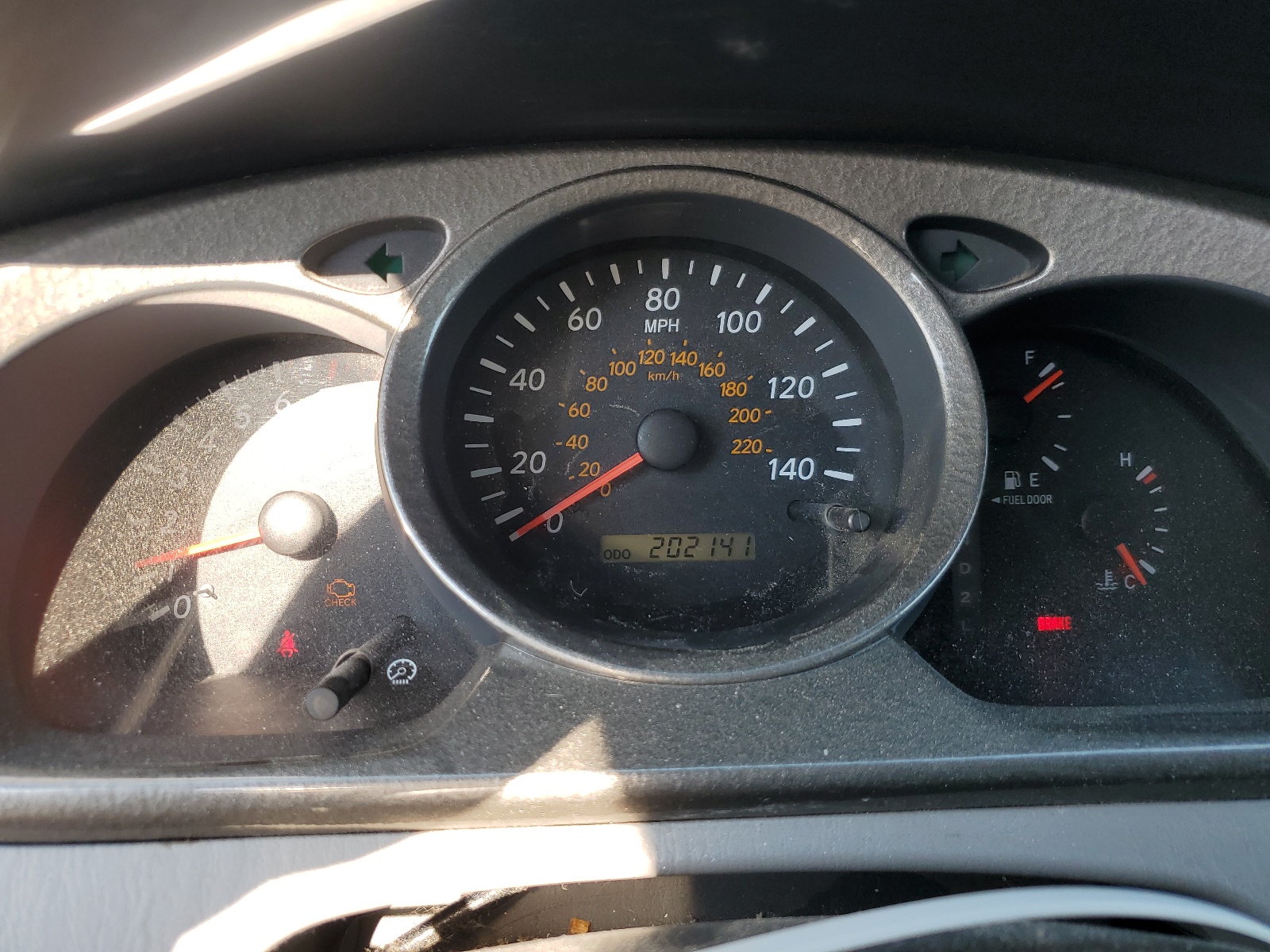 JTEHF21A030150937 2003 Toyota Highlander Limited