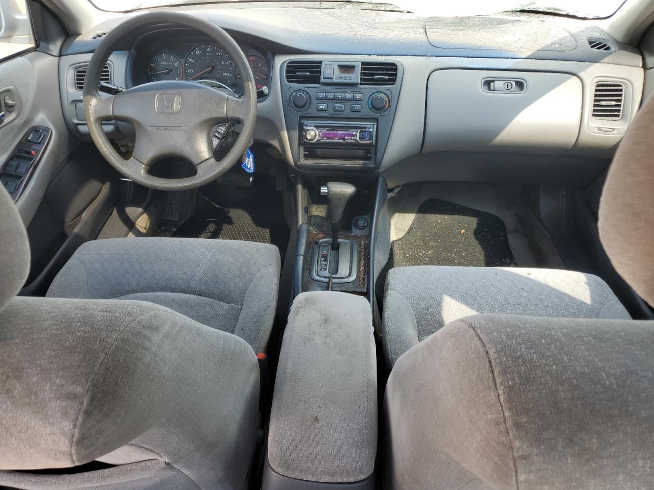 1HGCG56702A054472 2002 Honda Accord Se