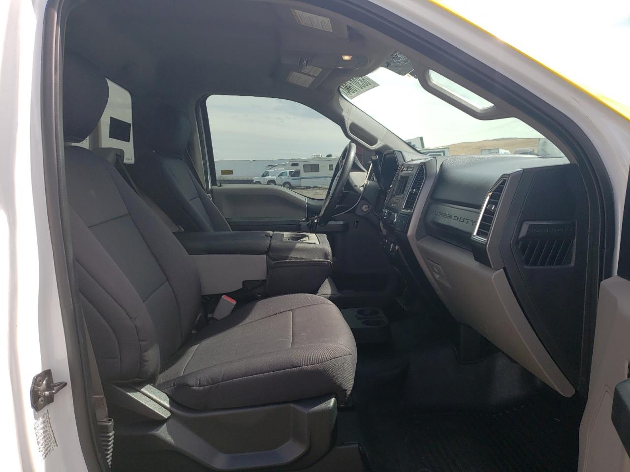 2017 Ford F450 Super Duty VIN: 1FDUF4GT5HEC48228 Lot: 68301664