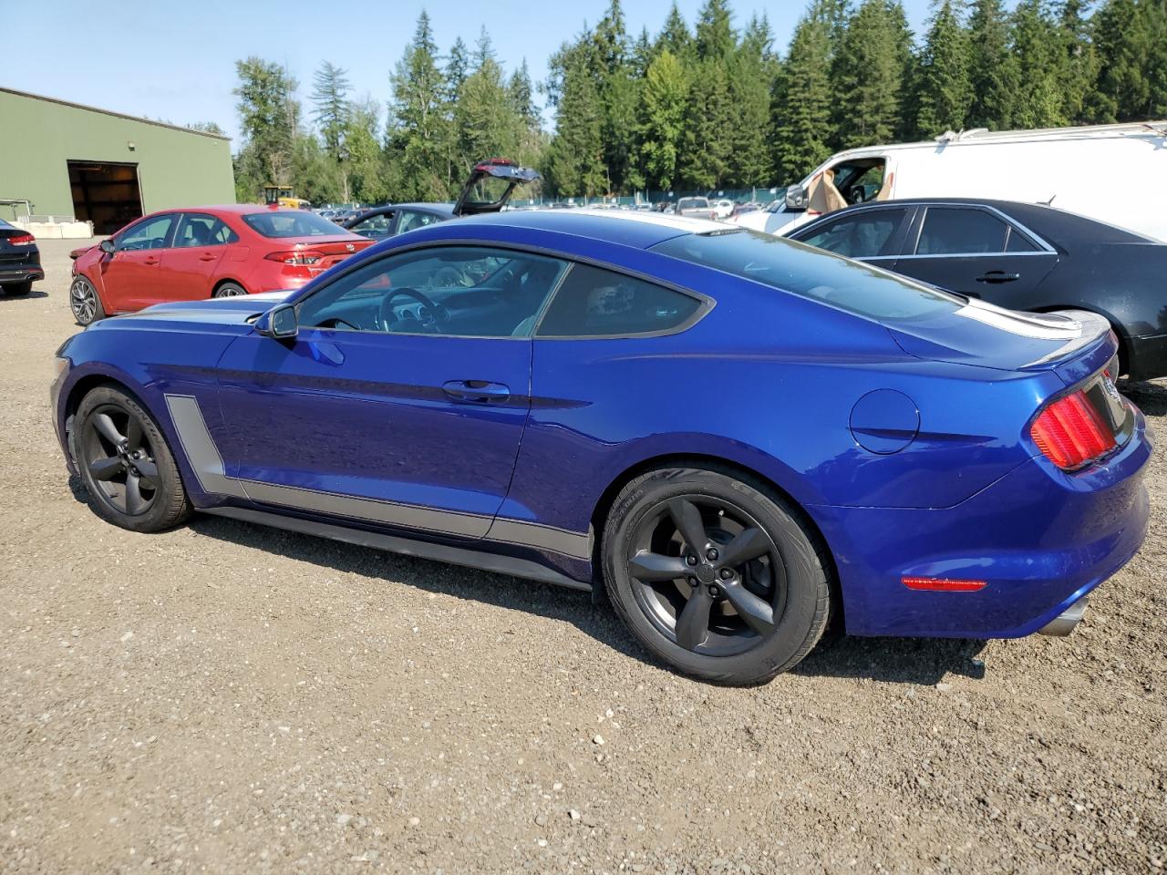 1FA6P8TH6F5314811 2015 FORD MUSTANG - Image 2