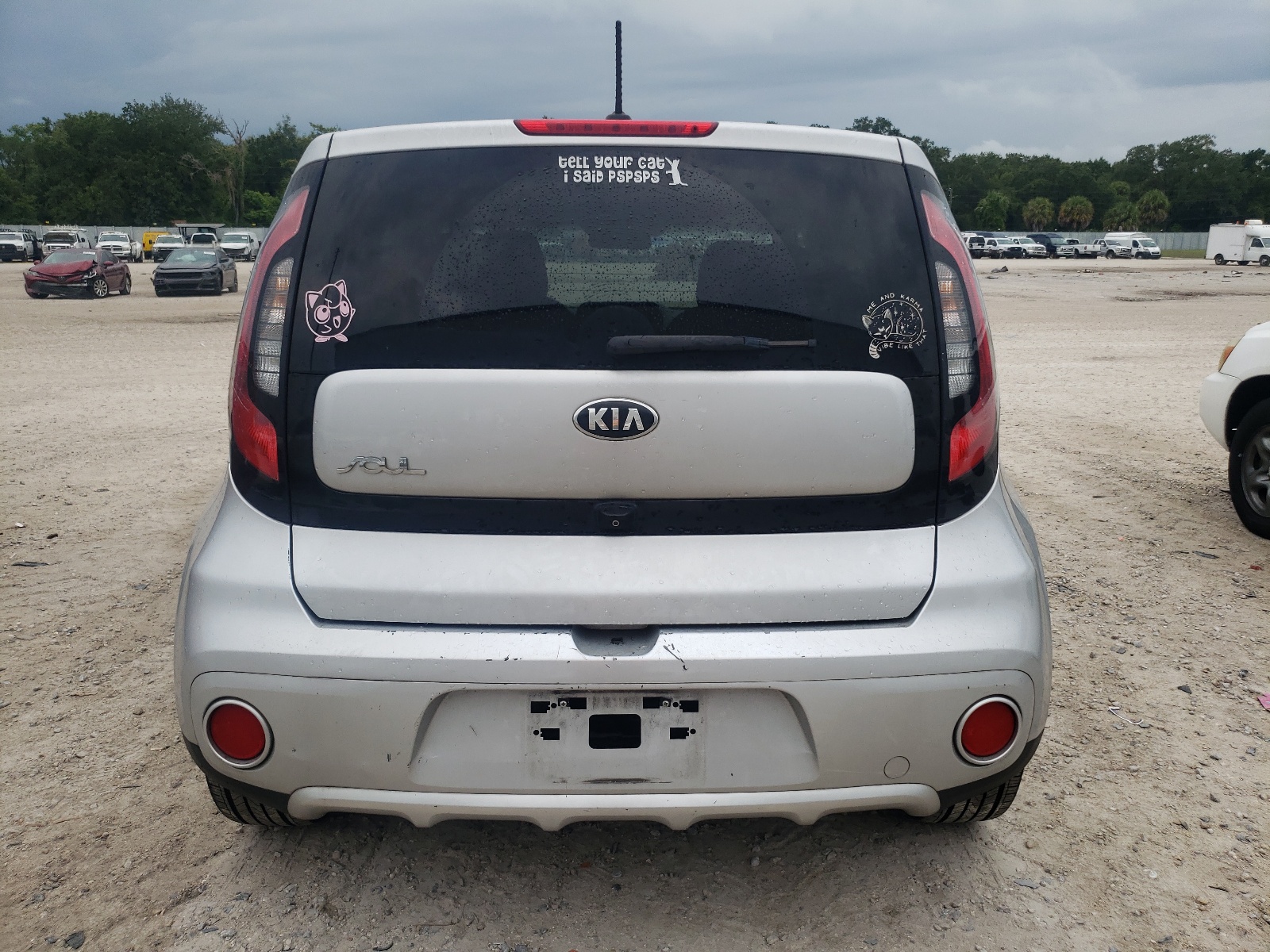 KNDJP3A52H7474952 2017 Kia Soul +