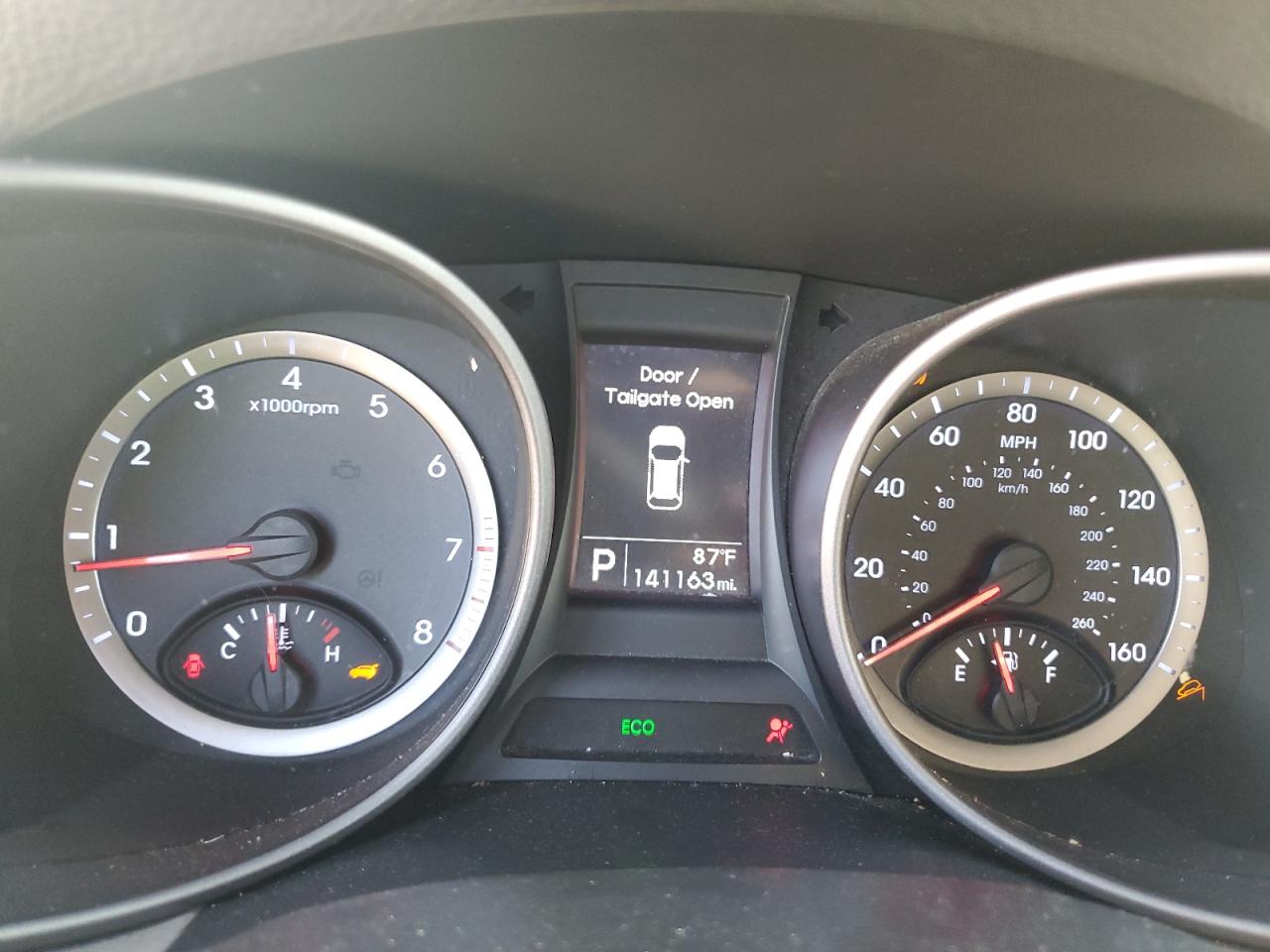 2014 Hyundai Santa Fe - Image 9