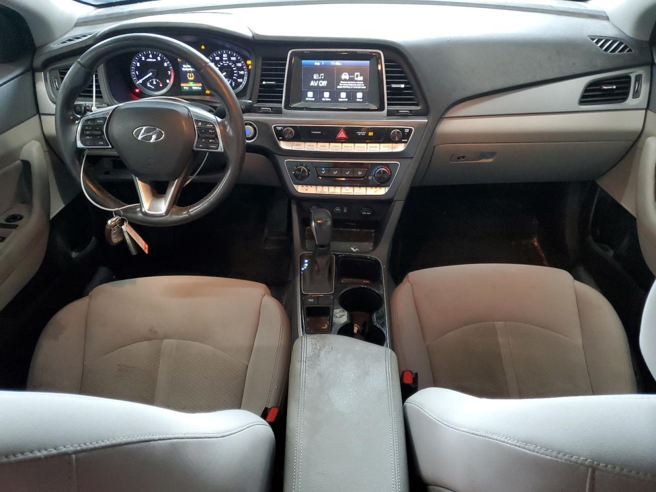 2018 Hyundai Sonata - Image 8