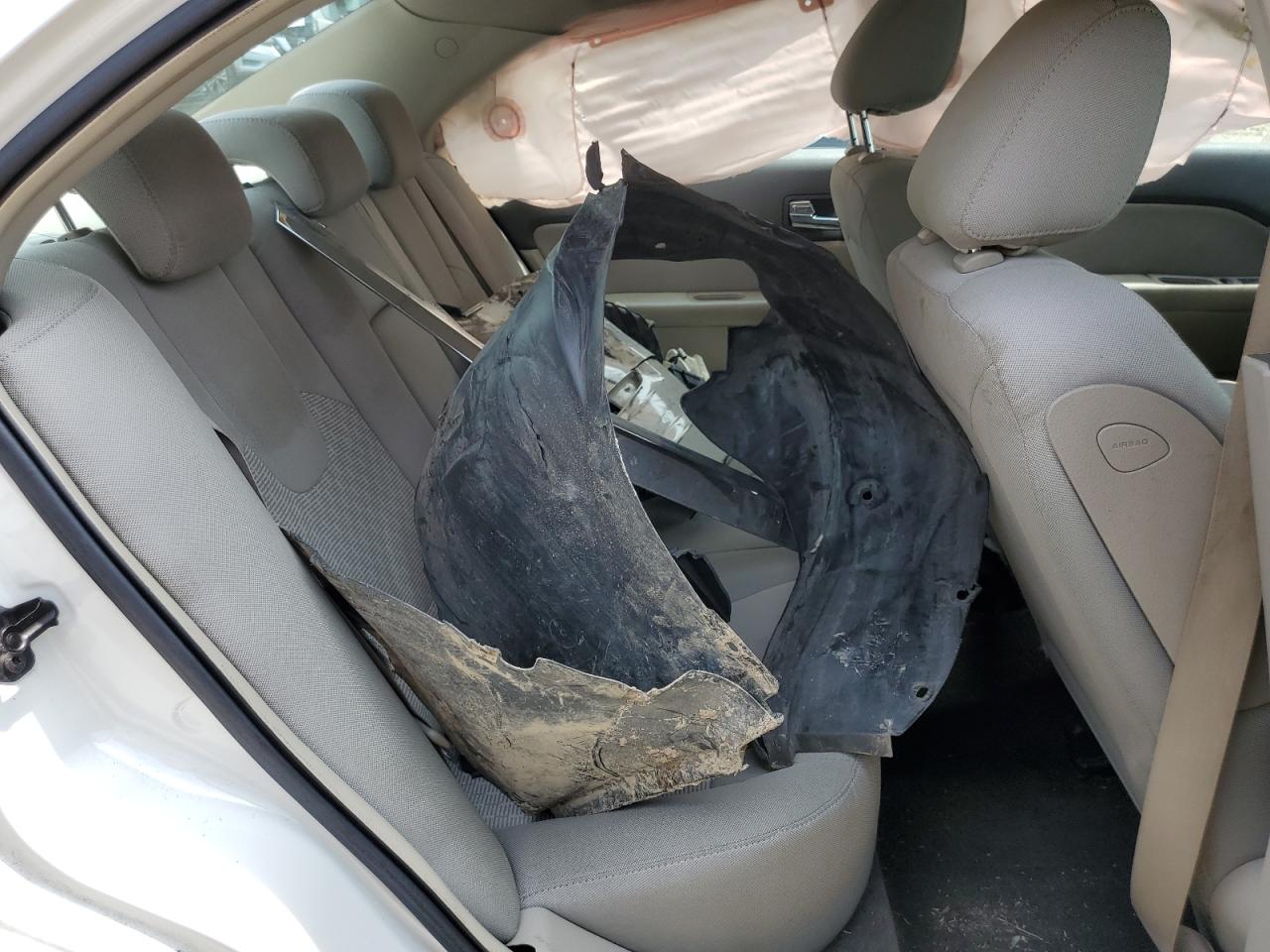 2010 Ford Fusion S VIN: 3FAHP0GA3AR179171 Lot: 62814184