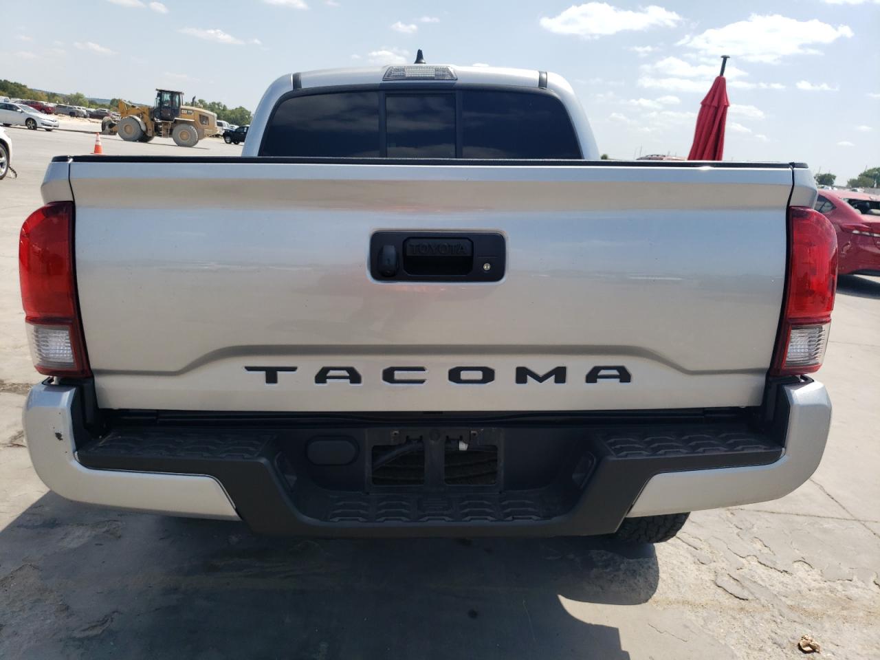 3TYAX5GN7NT063636 2022 Toyota Tacoma Double Cab