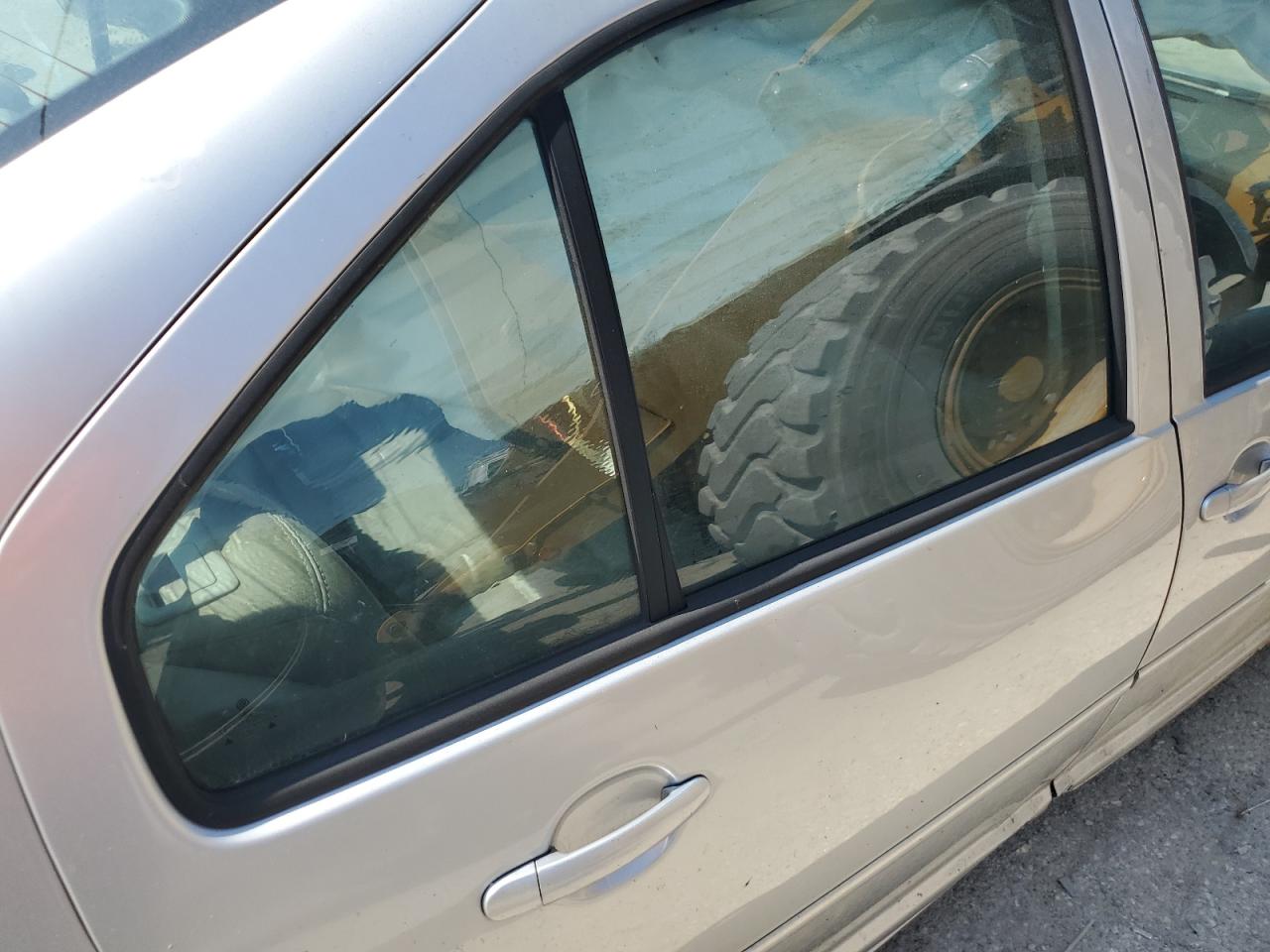 2001 Volkswagen Jetta - Image 10