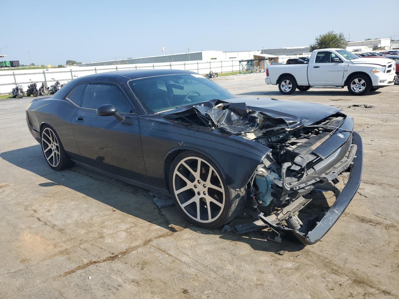 2010 Dodge Challenger - Image 4
