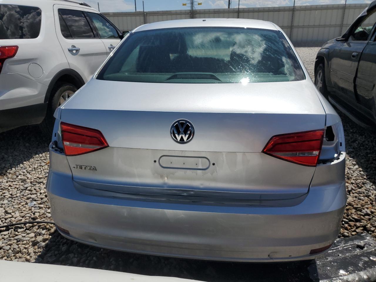 2015 Volkswagen Jetta Base VIN: 3VW2K7AJ1FM412188 Lot: 68826274