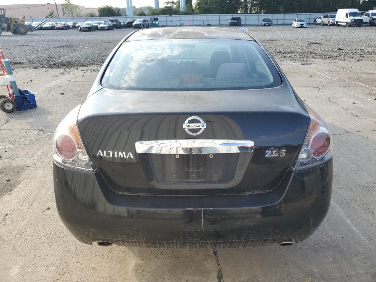 2011 Nissan Altima Base VIN: 1N4AL2AP7BN415573 Lot: 68585014