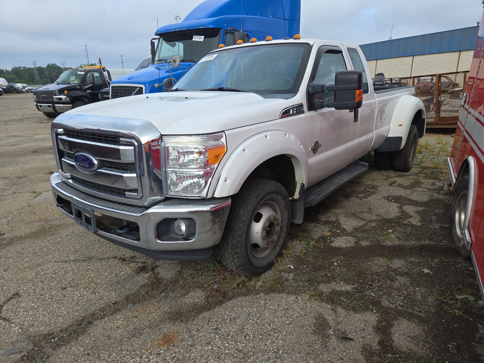 2016 Ford F350 Super Duty vin: 1FT8X3DT2GEB28791