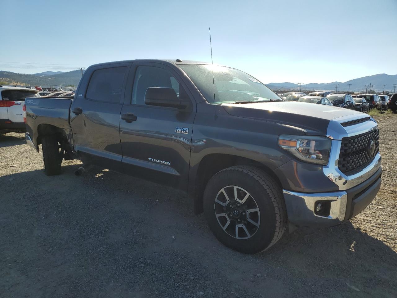 2018 Toyota Tundra Crewmax Sr5 VIN: 5TFDY5F13JX774372 Lot: 68495734