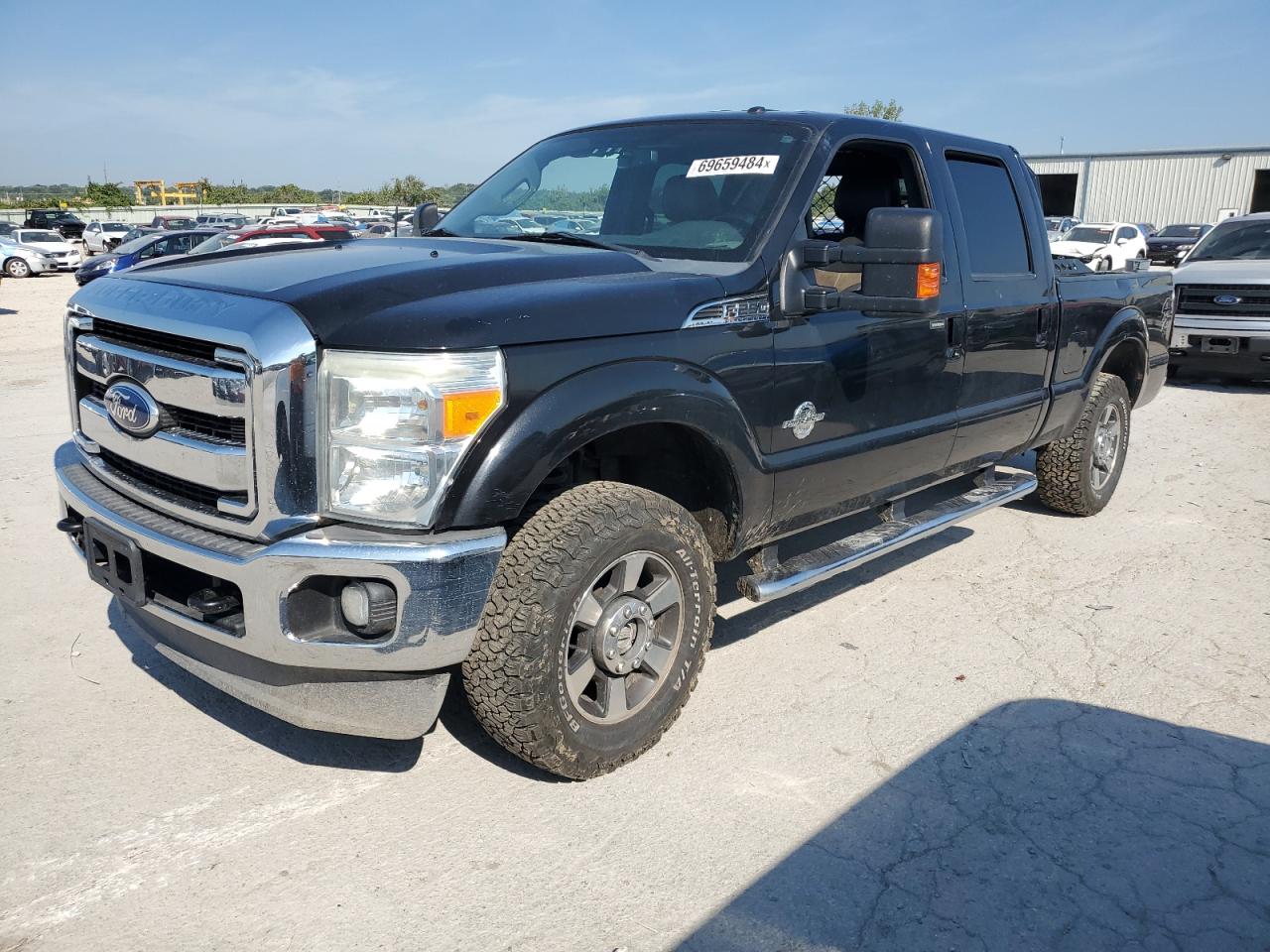 2011 Ford F250 Super Duty продається в Kansas City, KS - Vandalism