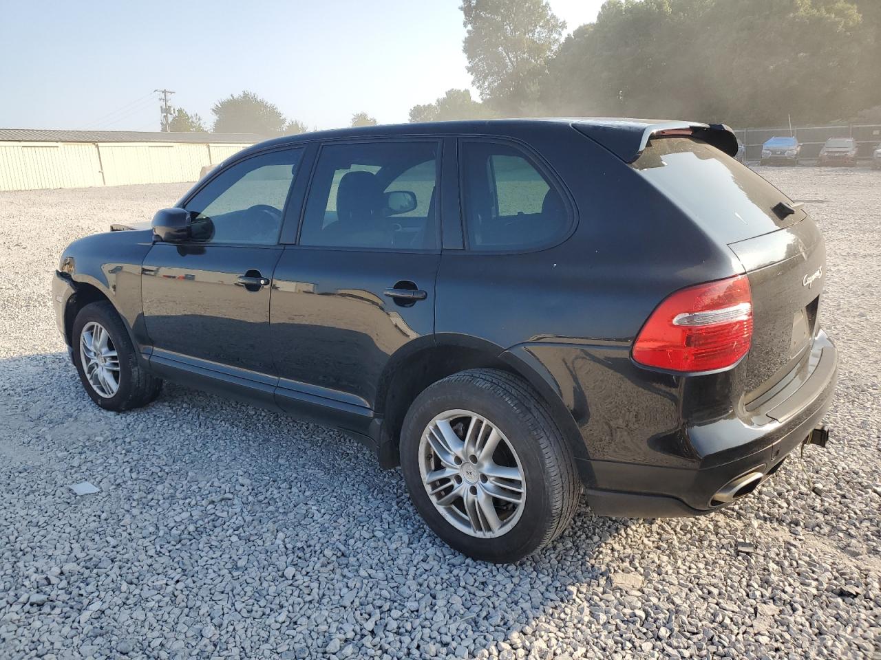 2010 Porsche Cayenne - Image 2