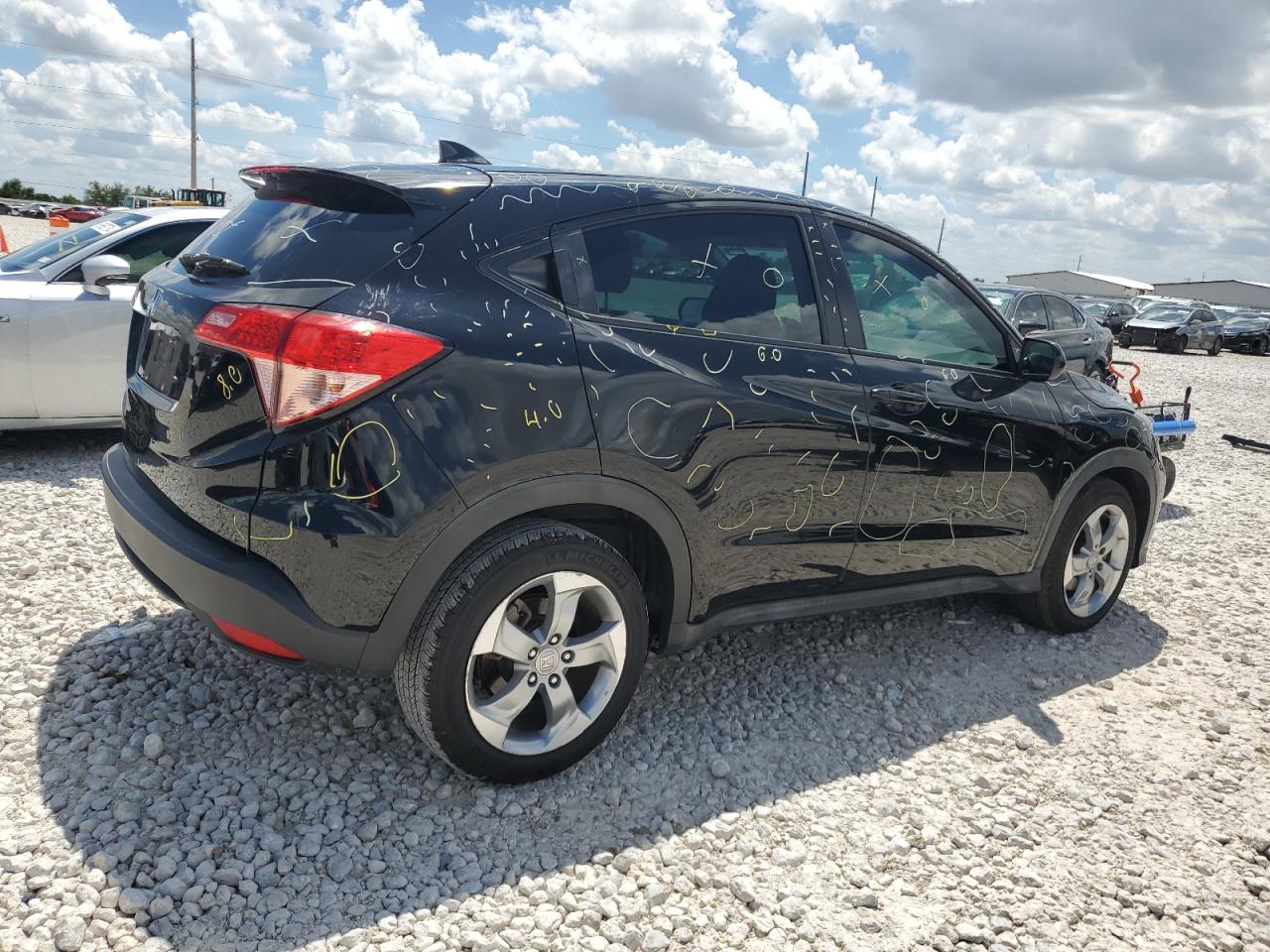 3CZRU5H32HG700028 2017 Honda Hr-V Lx