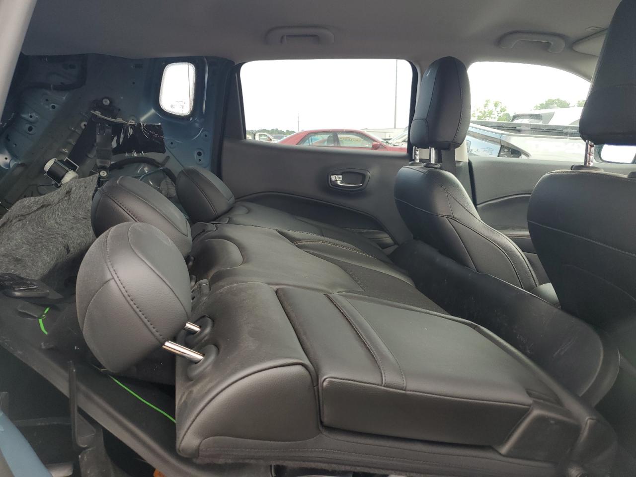 2018 Jeep Compass Latitude VIN: 3C4NJDBB7JT270422 Lot: 65493104