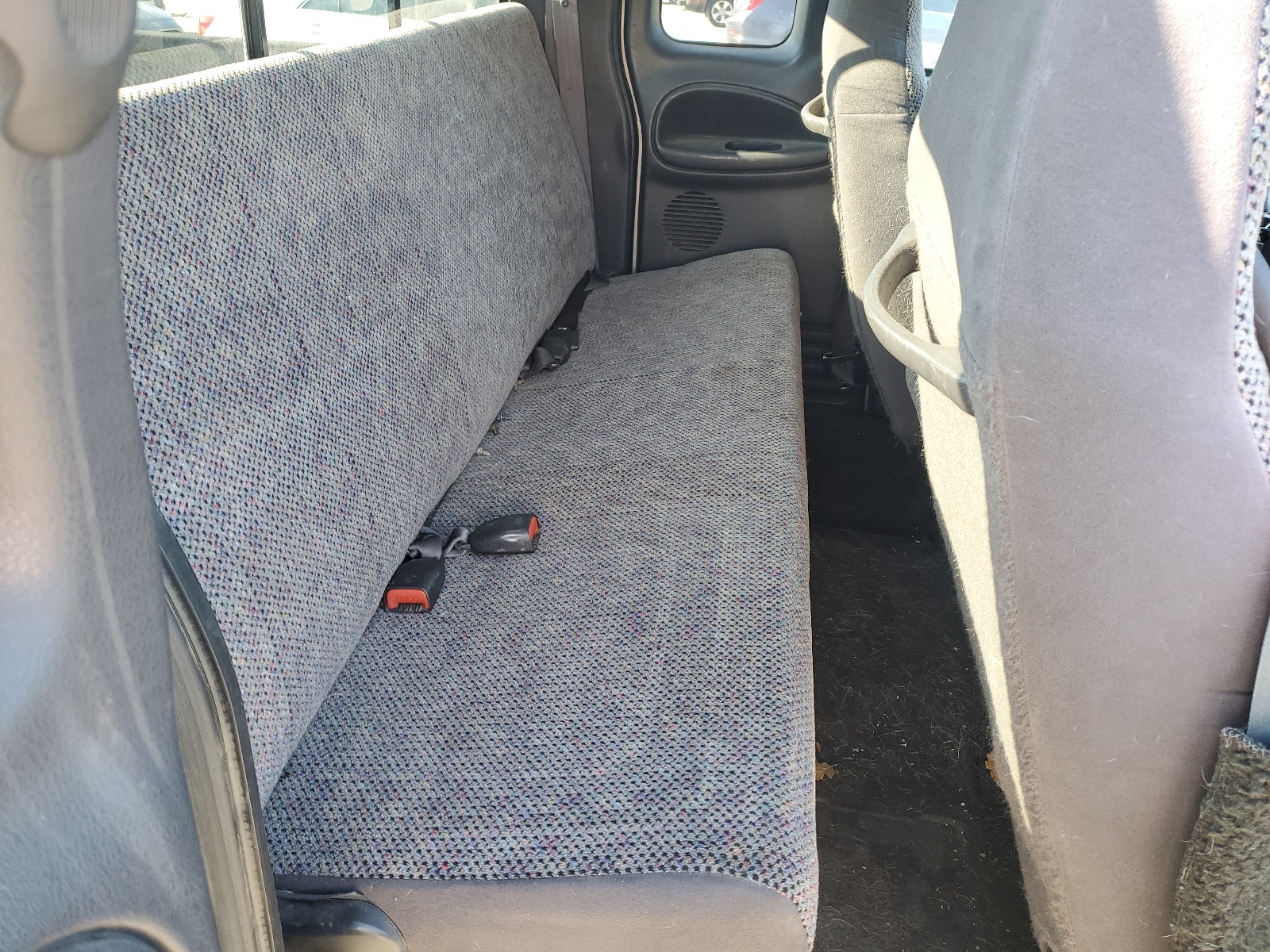 1B7KF2360WJ176987 1998 Dodge Ram 2500