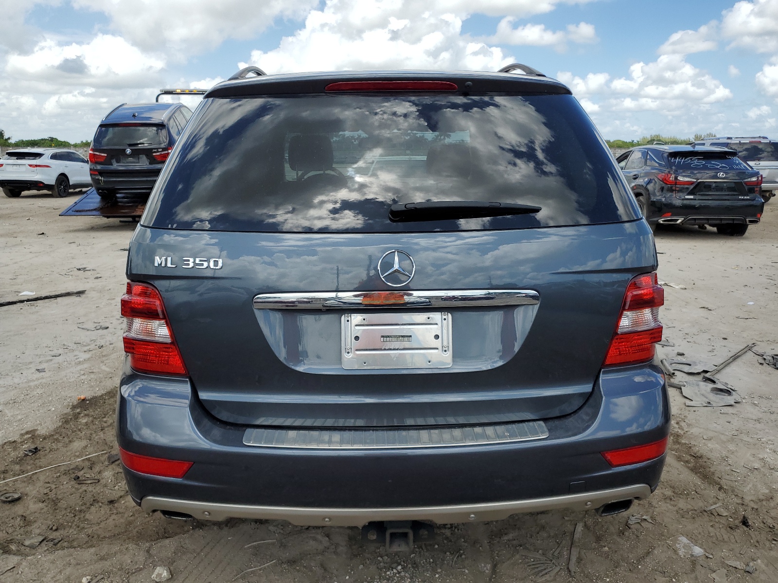 4JGBB5GB0BA693894 2011 Mercedes-Benz Ml 350