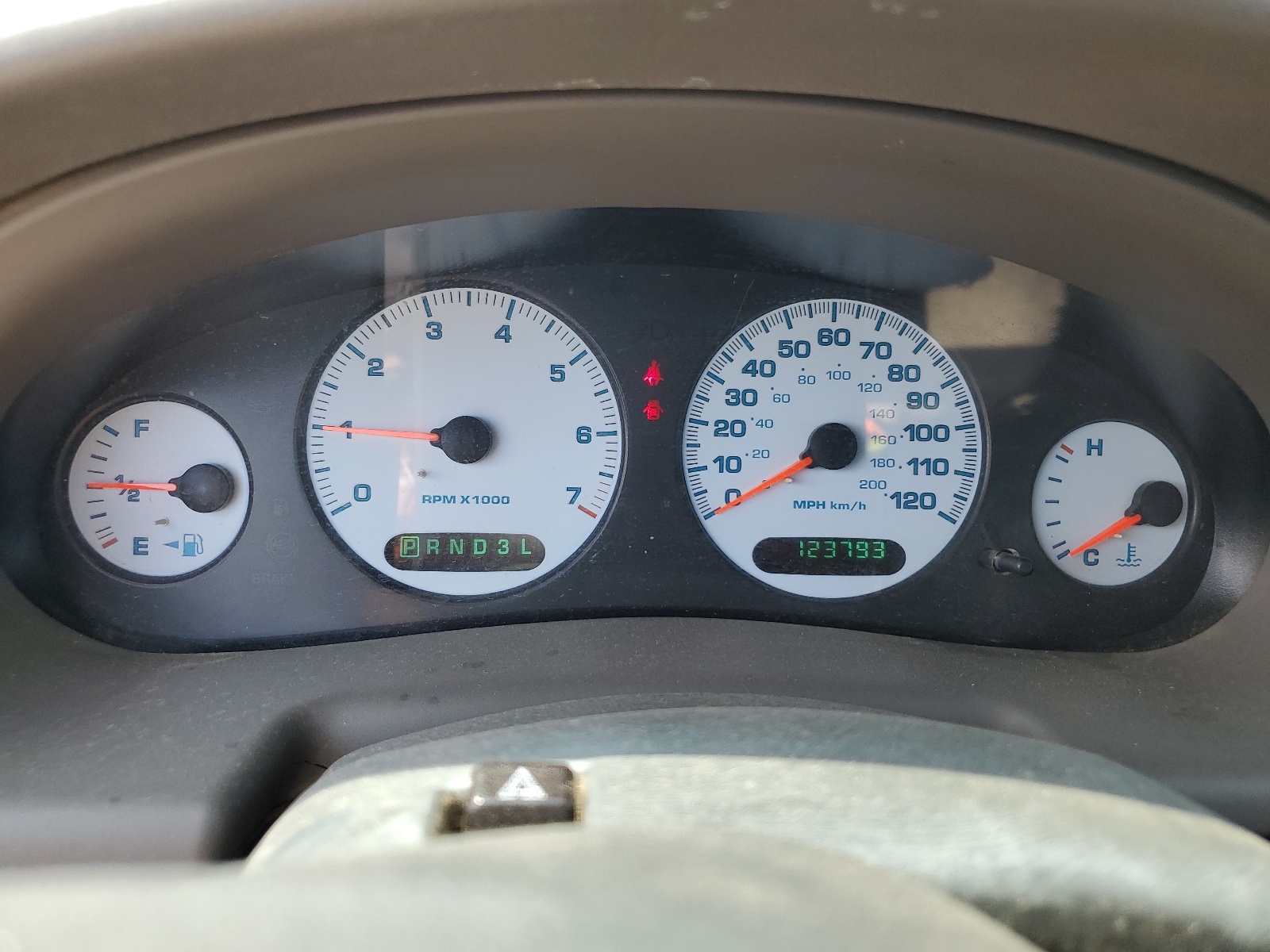 2B3HD46R13H551012 2003 Dodge Intrepid Se