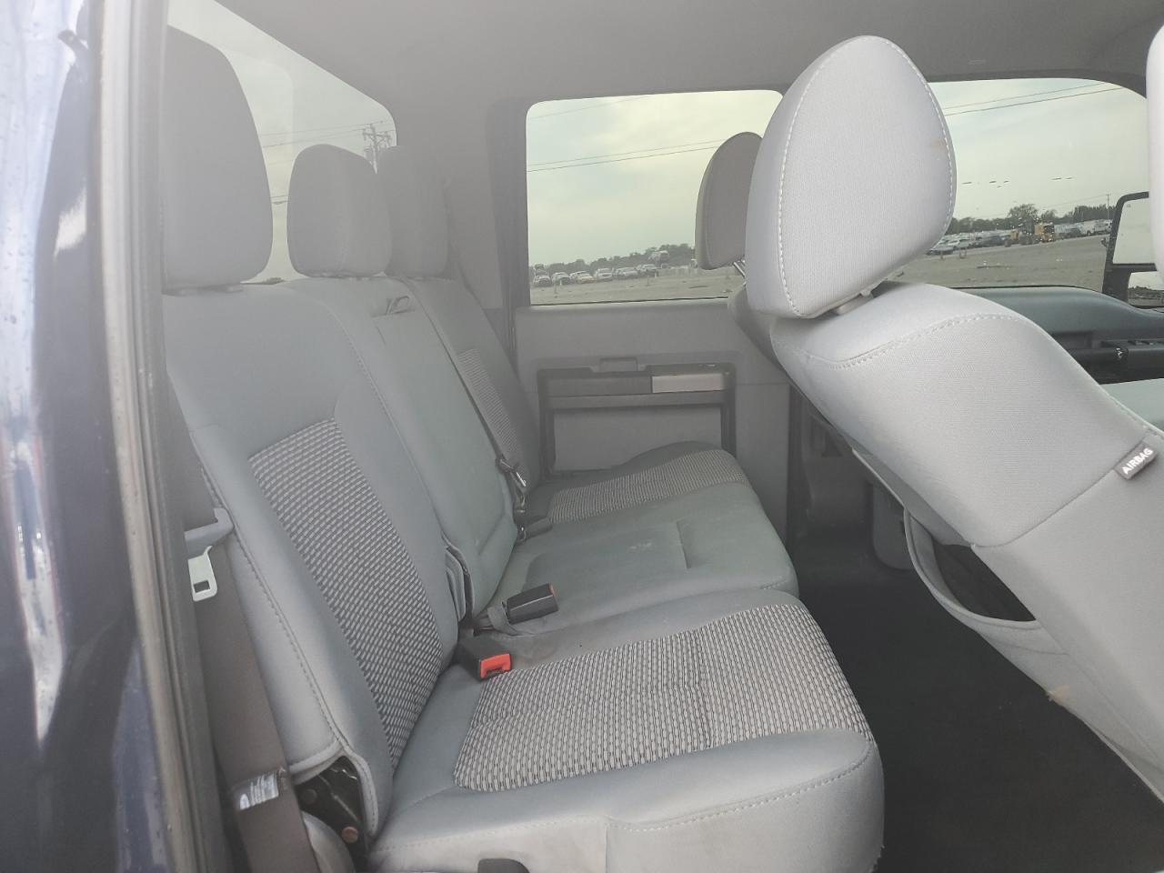 2011 Ford F250 - Image 10