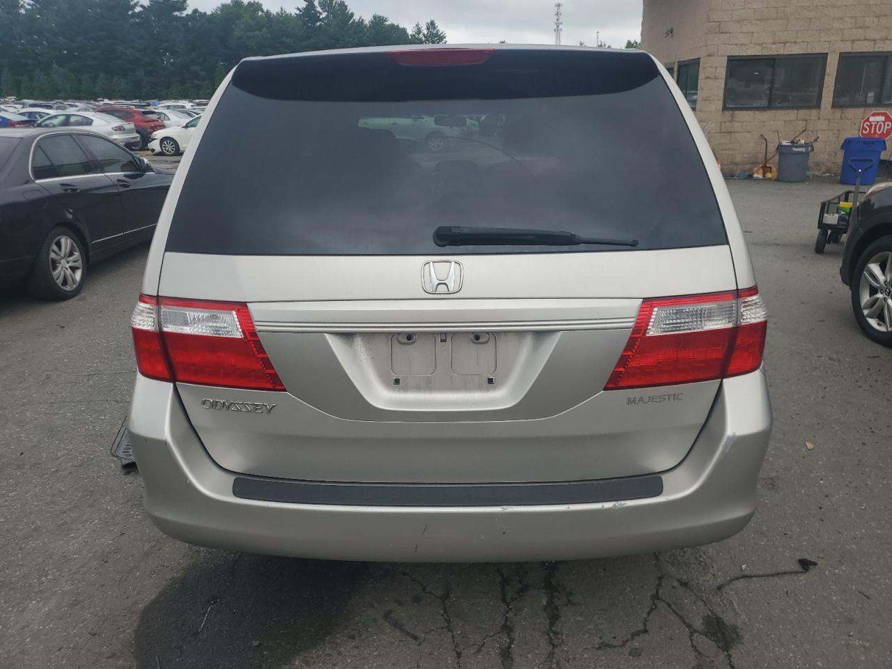 2007 Honda Odyssey Lx VIN: 5FNRL38227B006321 Lot: 81892094