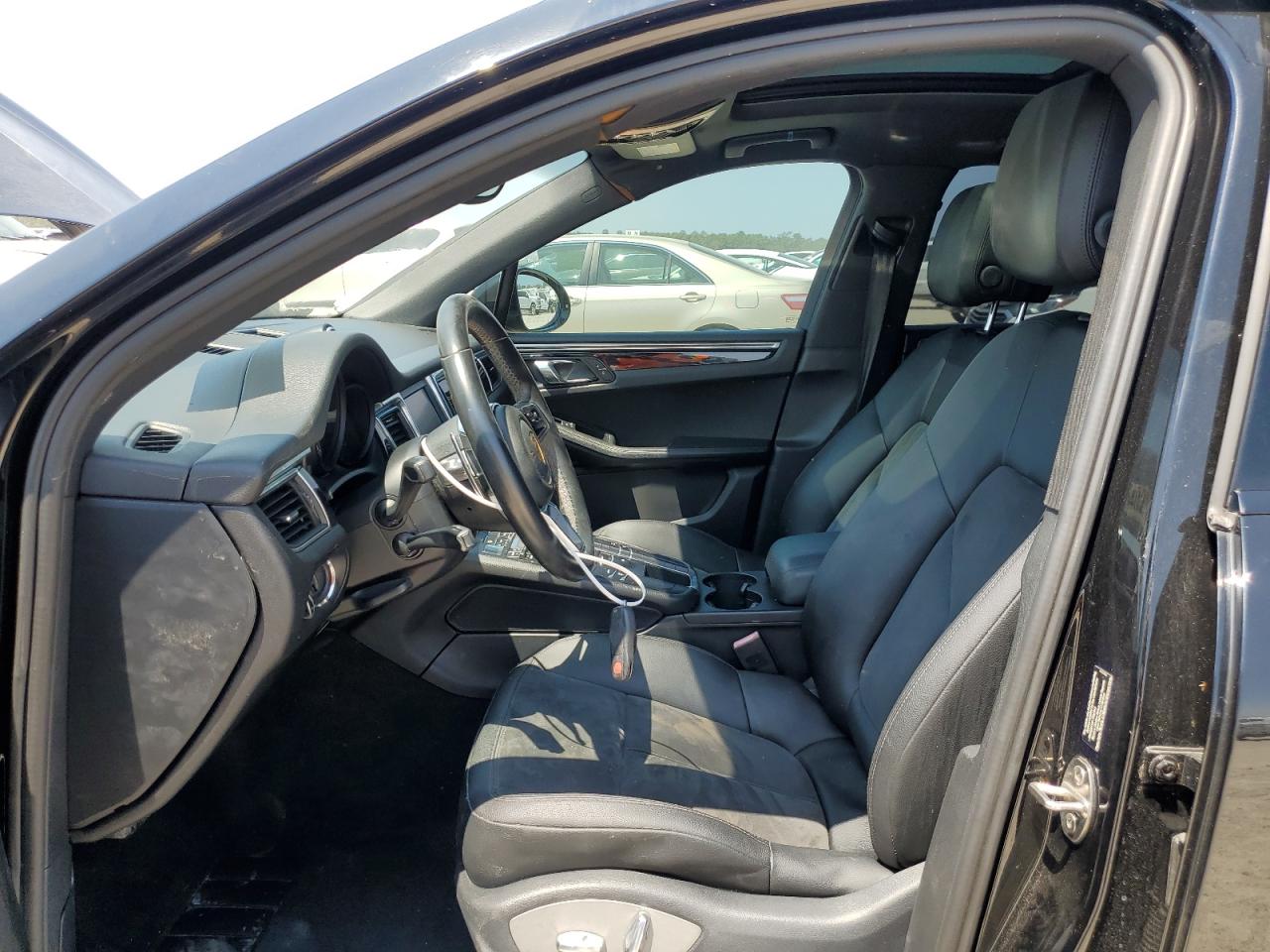 2016 Porsche Macan S VIN: WP1AB2A57GLB46116 Lot: 64020004