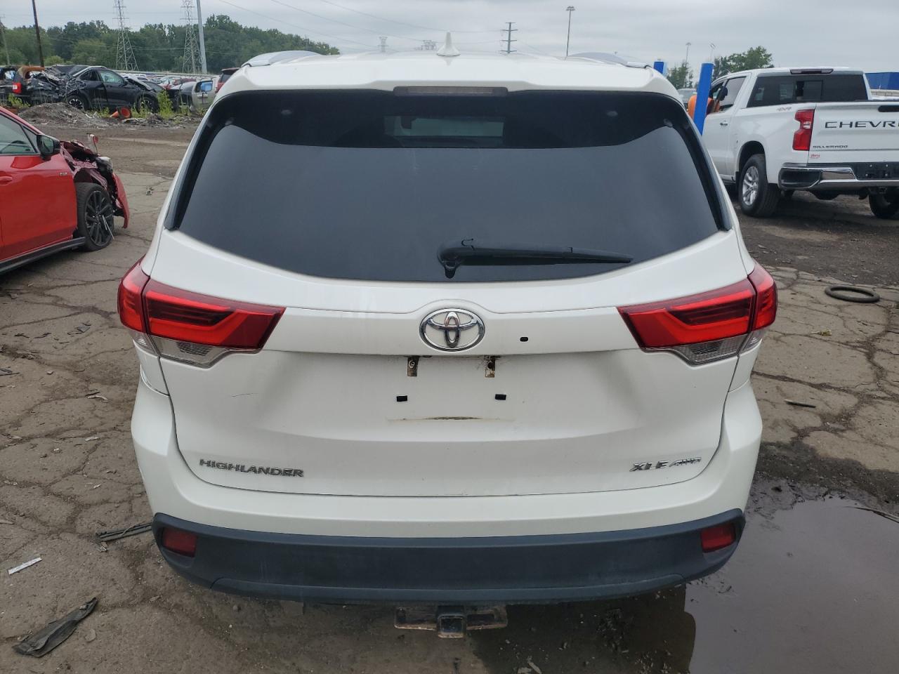 2017 Toyota Highlander Se VIN: 5TDJZRFH3HS405211 Lot: 69084294