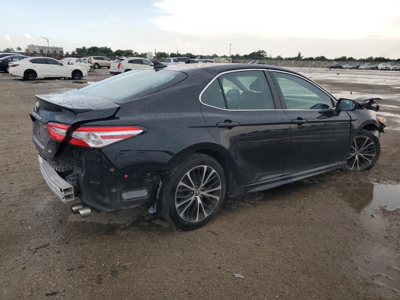 2020 Toyota Camry - Image 3