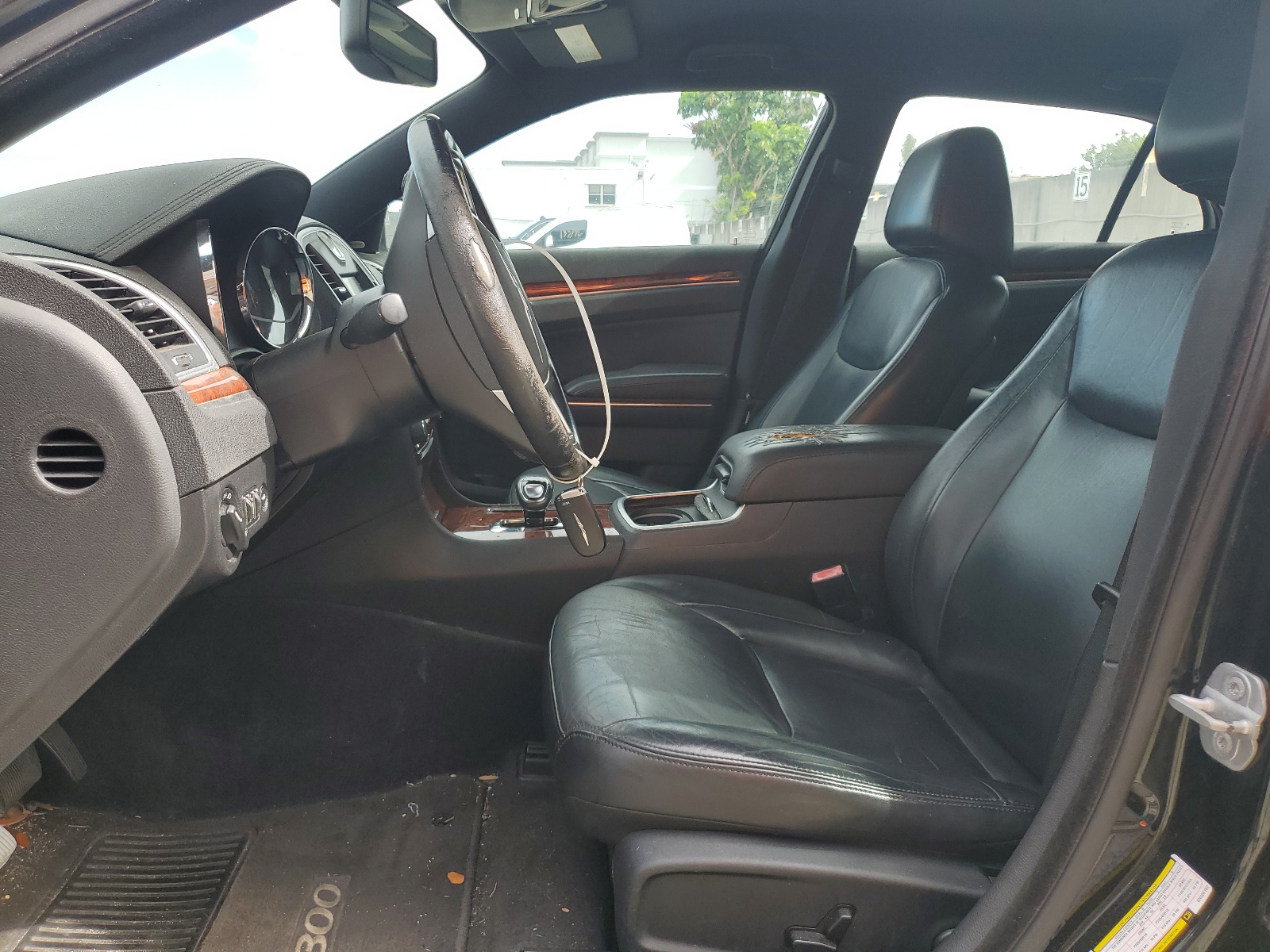 2C3CCACG9CH224102 2012 Chrysler 300 Limited