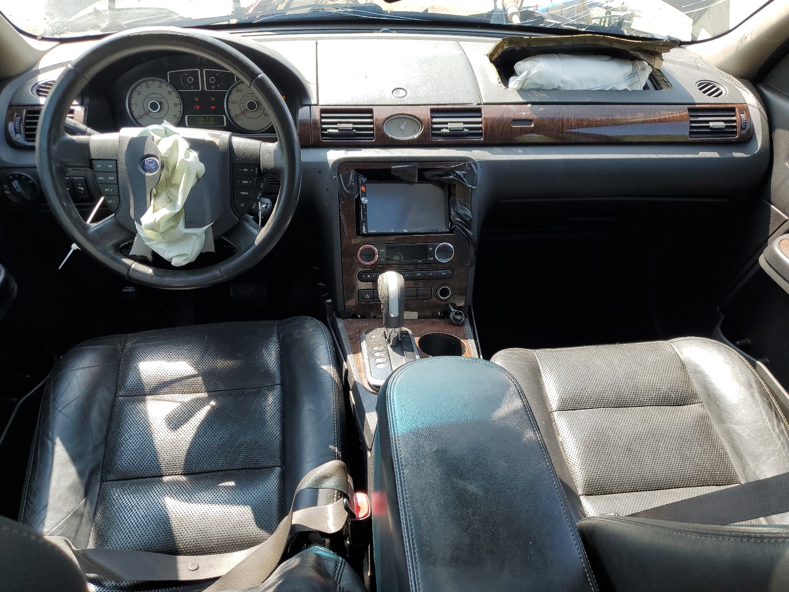 1FAHP28W88G141846 2008 Ford Taurus Limited