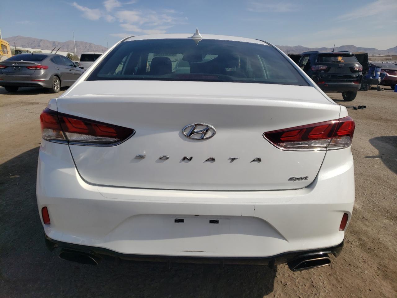 2018 Hyundai Sonata Sport VIN: 5NPE34AF0JH709202 Lot: 65081394