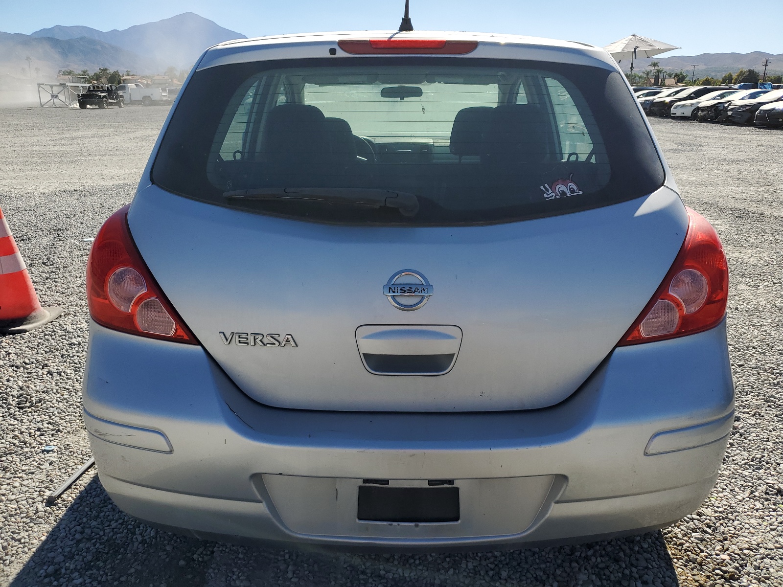 3N1BC1CP1BL361051 2011 Nissan Versa S