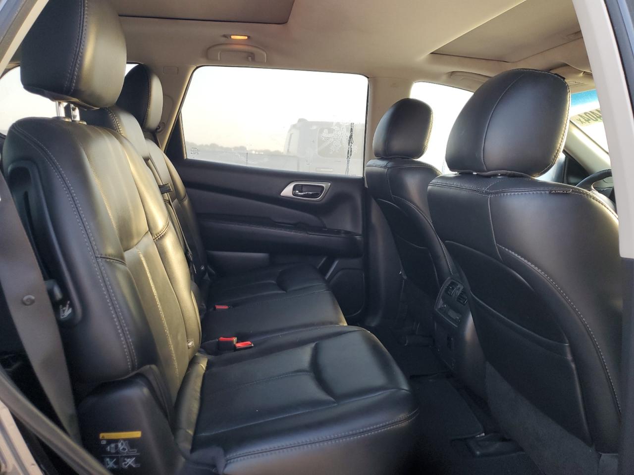 2016 Nissan Pathfinder S VIN: 5N1AR2MN4GC667265 Lot: 67204404