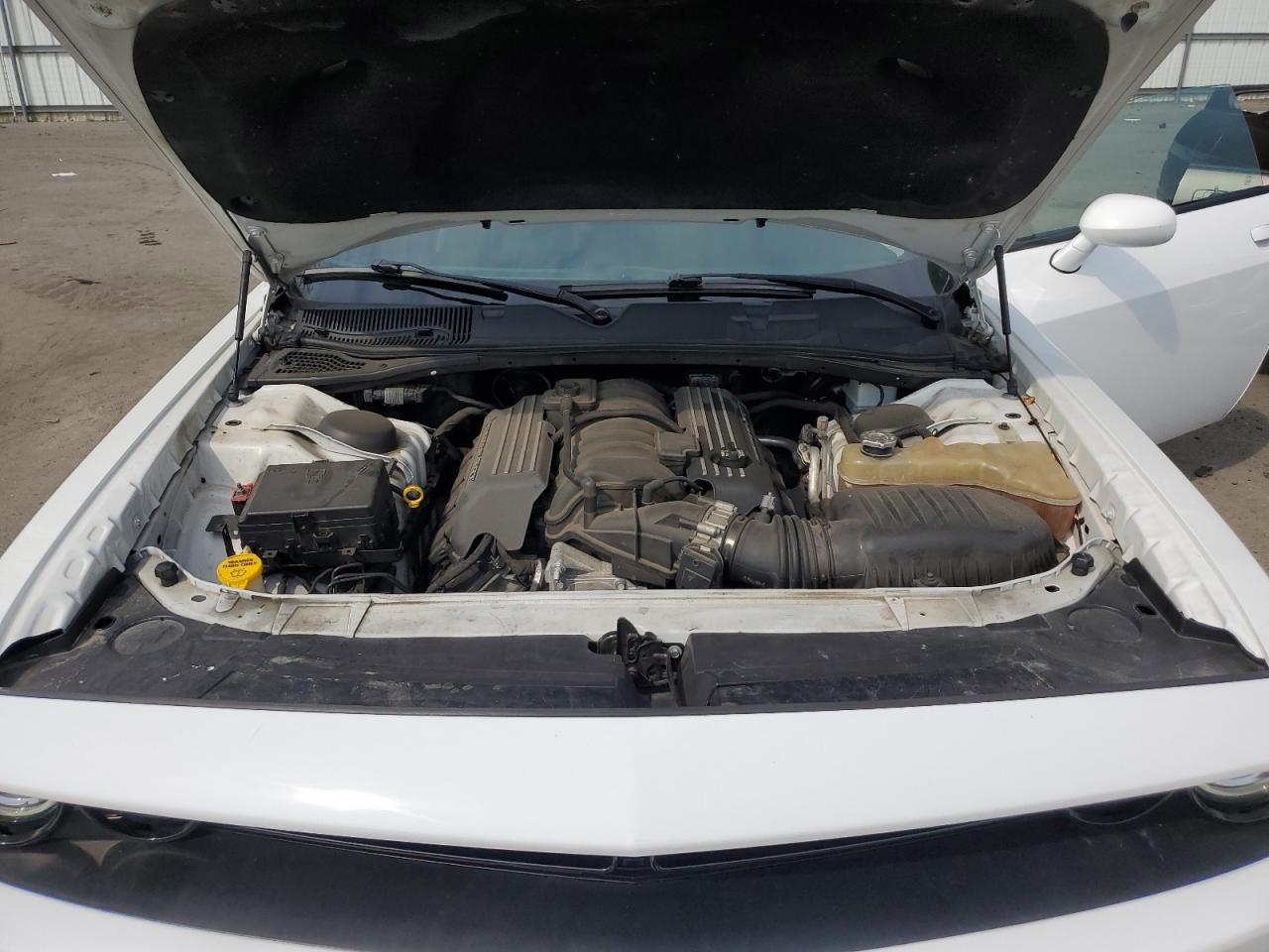 2016 Dodge Challenger R/T Scat Pack VIN: 2C3CDZFJ0GH338627 Lot: 63824744