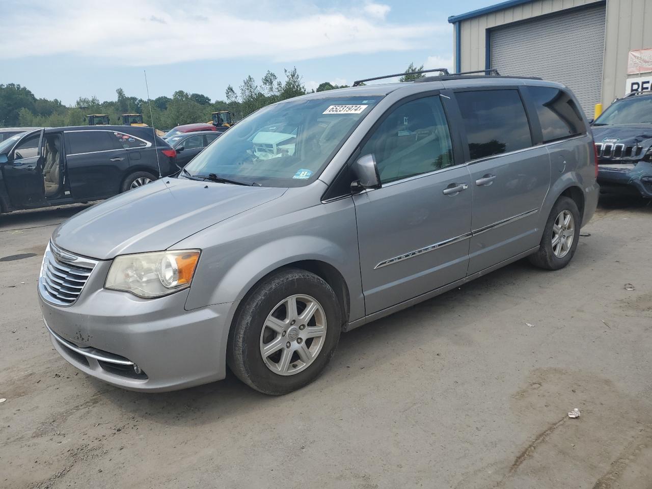 2013 Chrysler Town & Country Touring იყიდება Duryea-ში, PA - Mechanical
