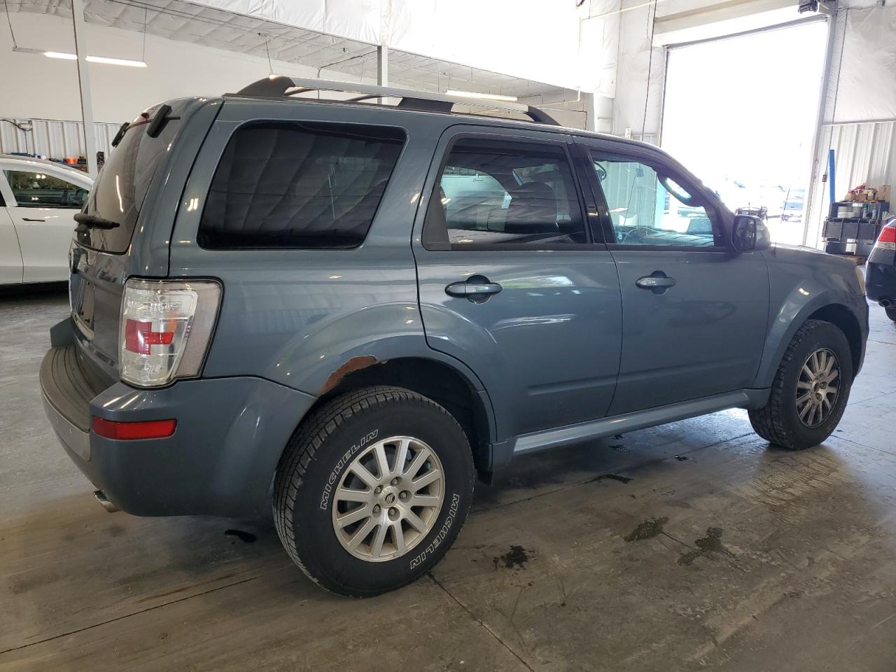 2011 Mercury Mariner - Image 3