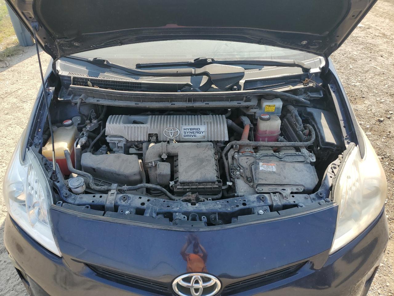 JTDKN3DU4F0413105 2015 Toyota Prius