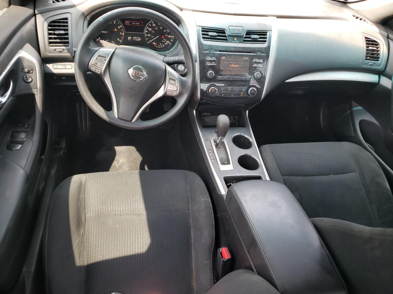 2015 Nissan Altima - Image 8