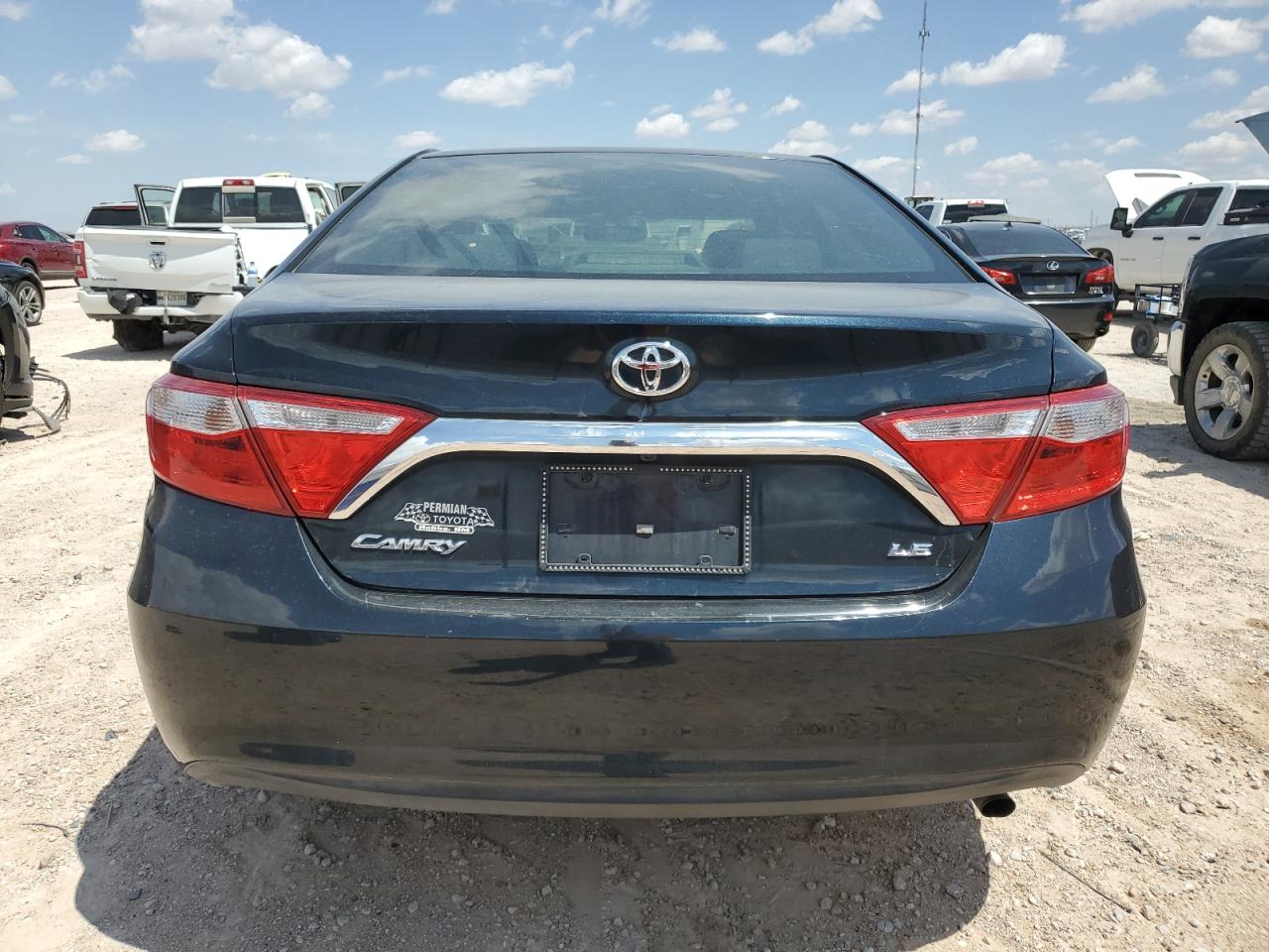 2016 Toyota Camry Le VIN: 4T4BF1FKXGR538165 Lot: 69081894