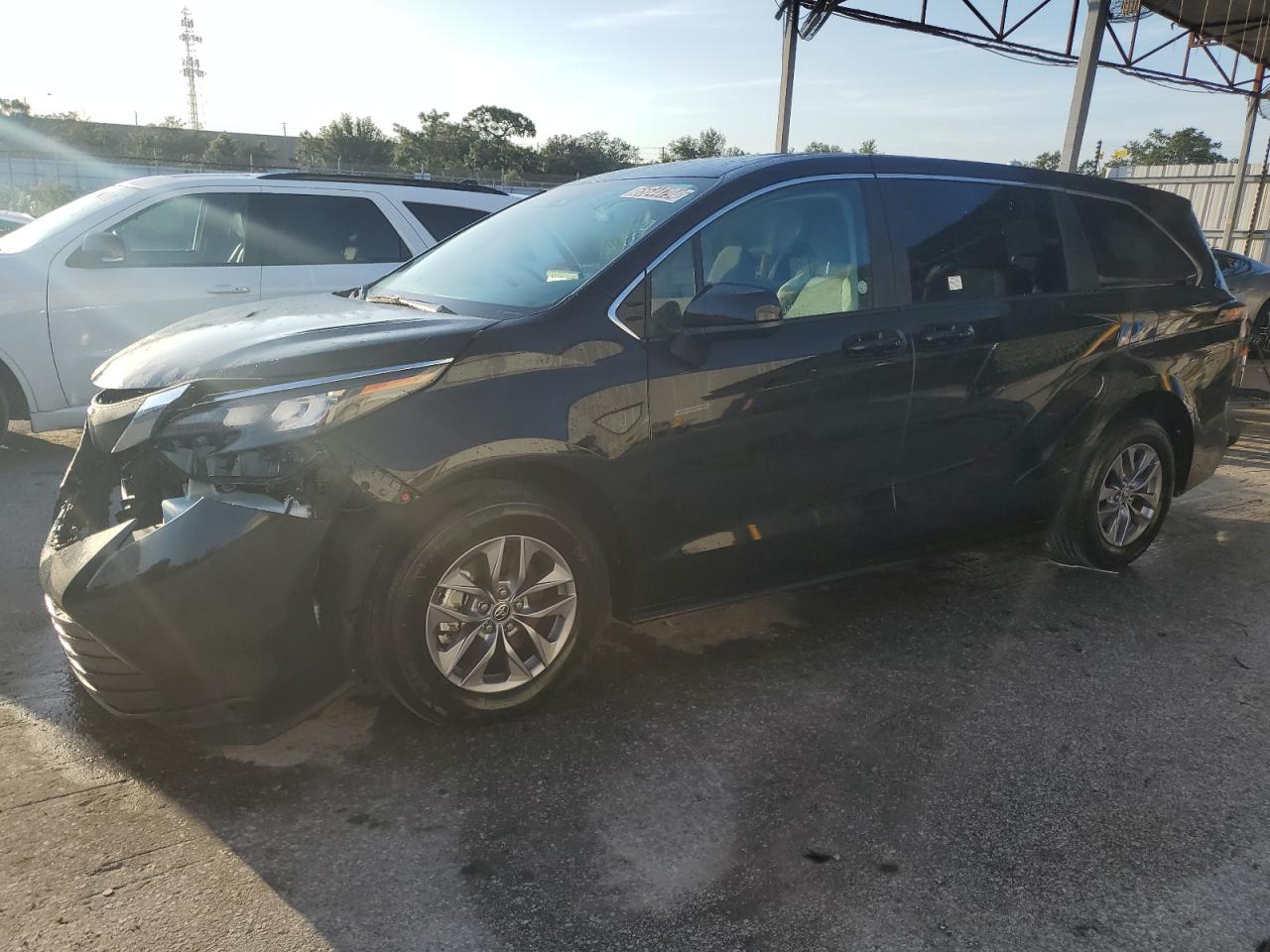 2024 Toyota Sienna Le