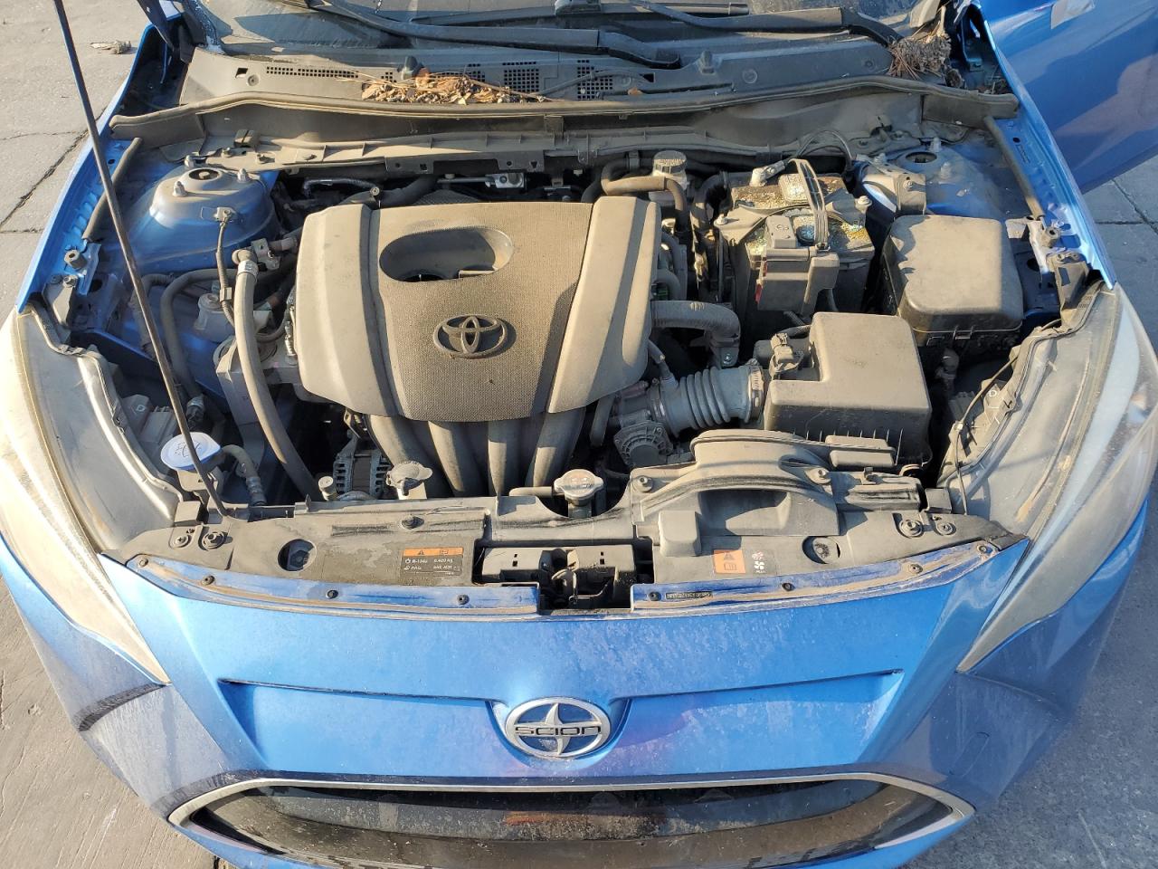 3MYDLBZVXGY130985 2016 Toyota Scion Ia