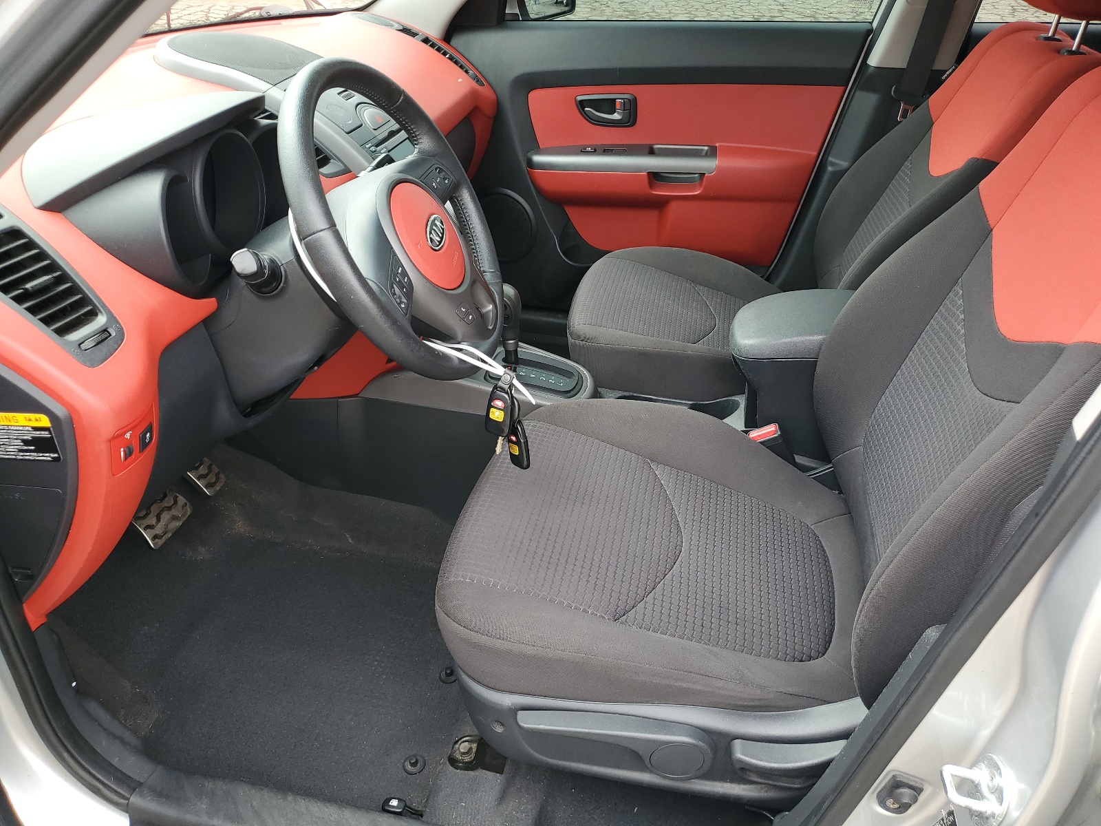 KNDJT2A24A7061383 2010 Kia Soul +