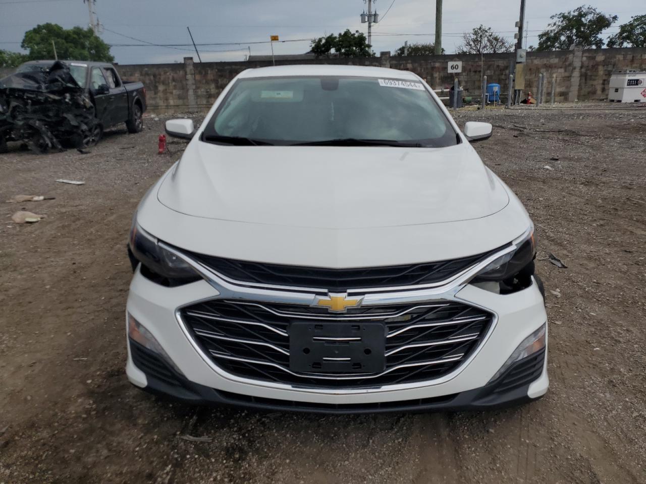 2020 Chevrolet Malibu - Image 5