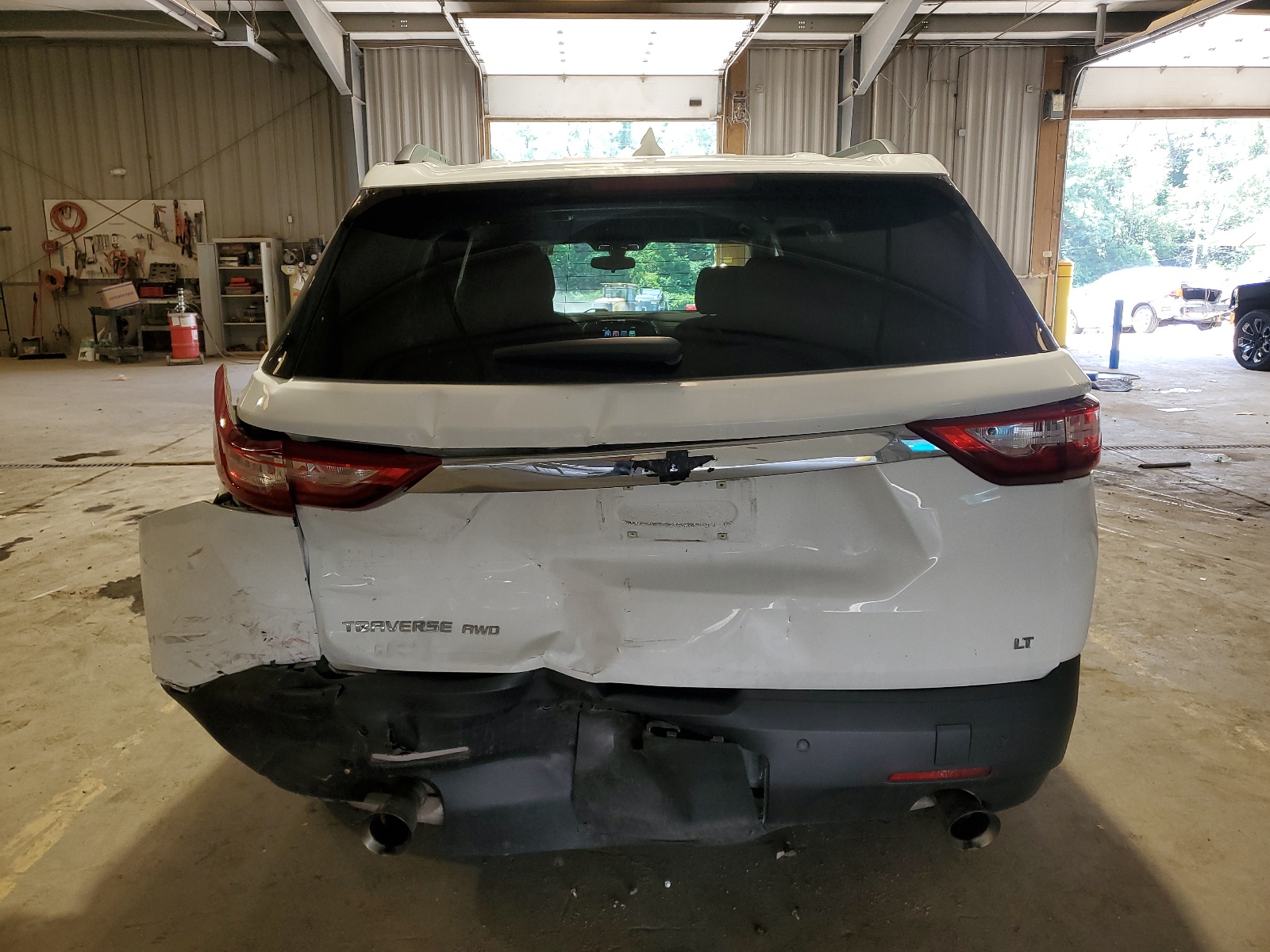 1GNEVGKWXKJ304443 2019 Chevrolet Traverse Lt