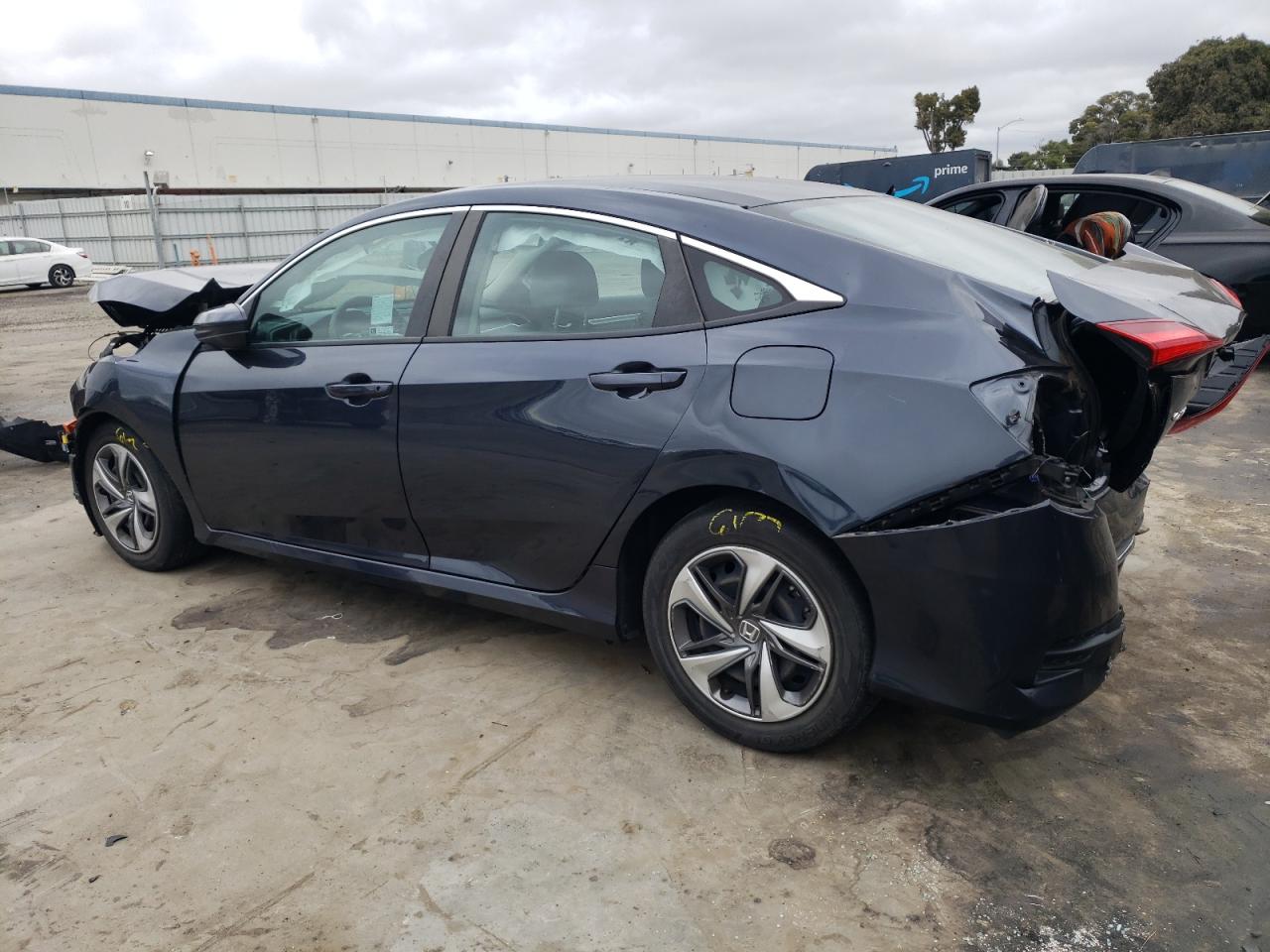 2HGFC2F62KH582028 2019 HONDA CIVIC - Image 2