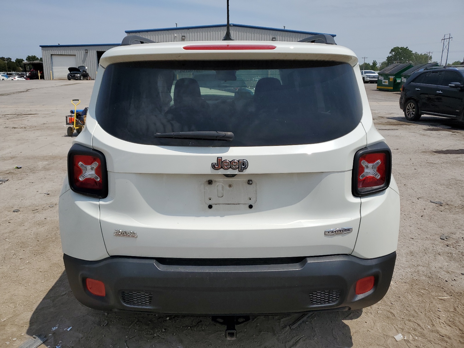 2015 Jeep Renegade Latitude vin: ZACCJABTXFPC06128