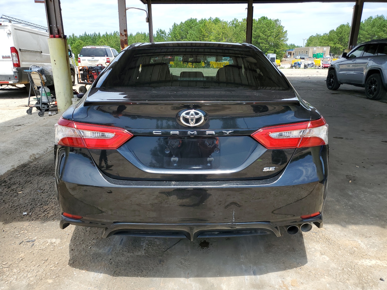 2018 Toyota Camry L vin: JTNB11HKXJ3036016