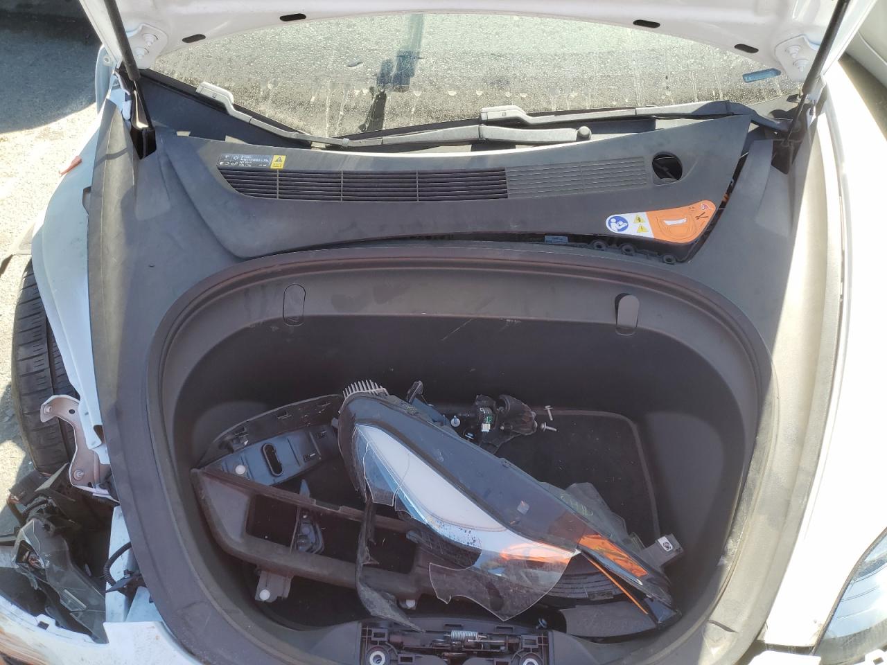 2018 Tesla Model 3 VIN: 5YJ3E1EAXJF018465 Lot: 68513134