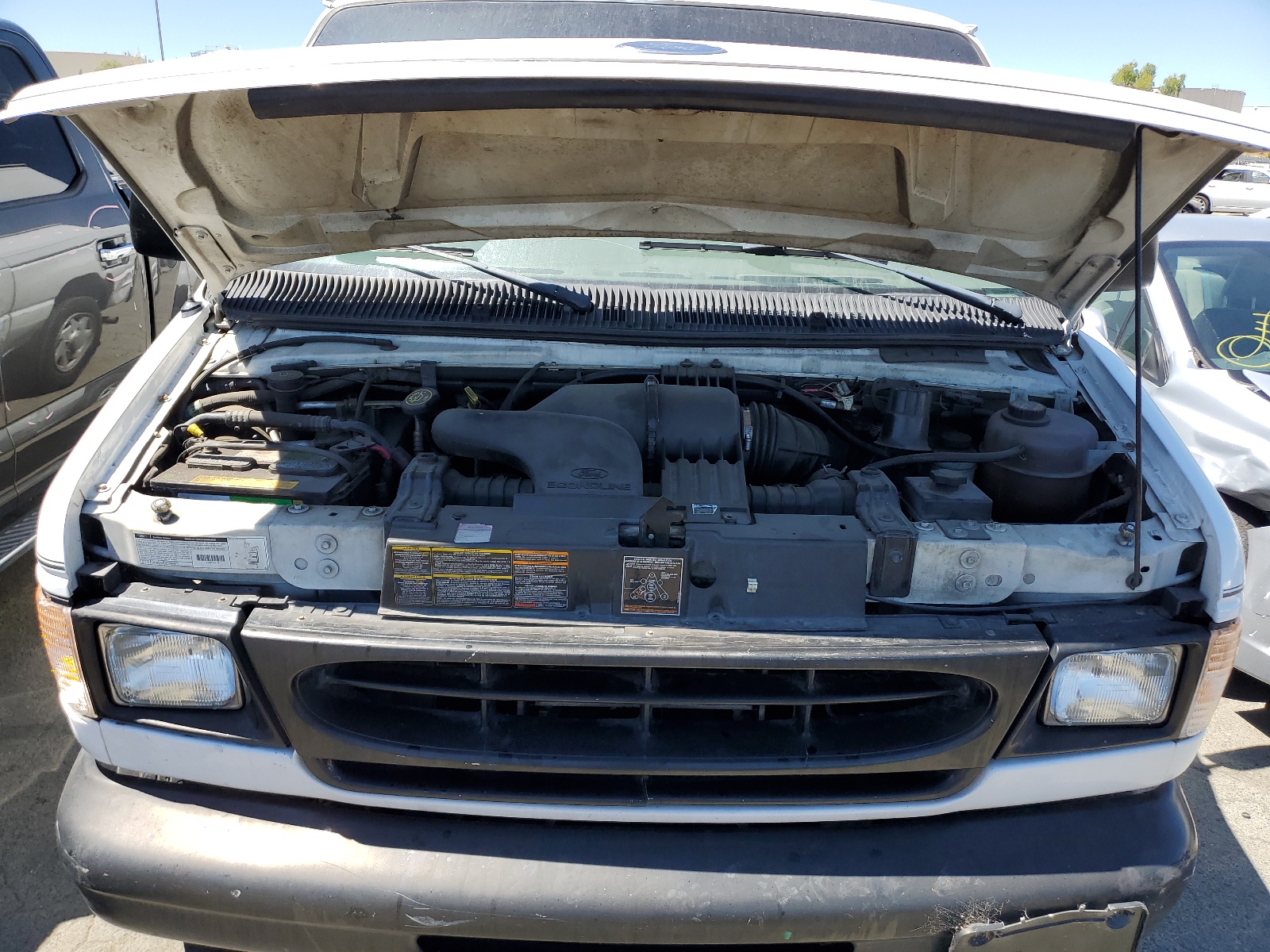 1FTNE24L0YHB86062 2000 Ford Econoline E250 Van