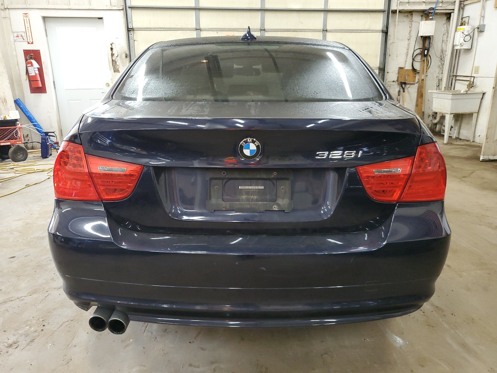 WBAPK73569A451396 2009 BMW 328 Xi